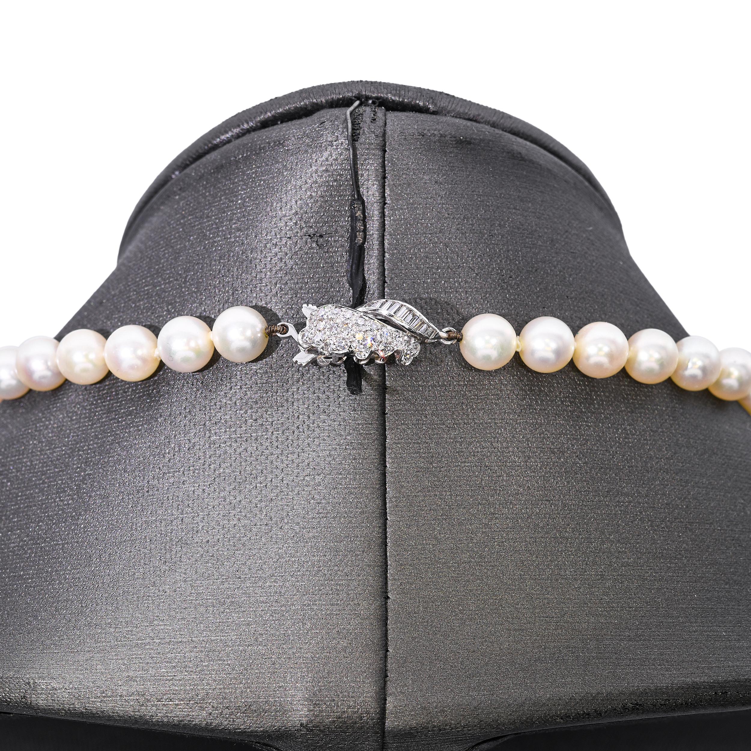 Vintage White Gold Diamond Clasp Pearl Necklace