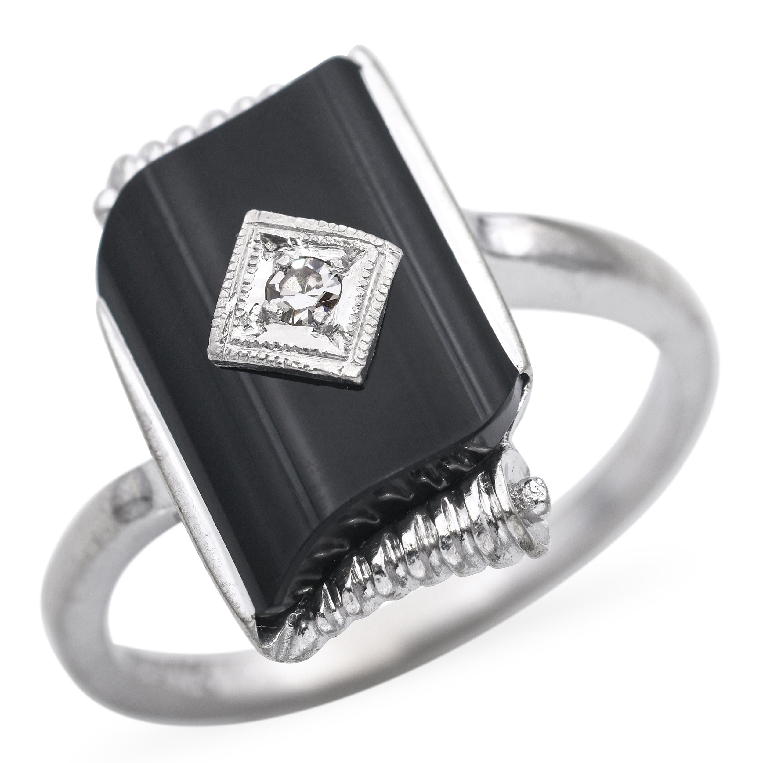 Vintage 10k White Gold Black Onyx and Diamond Ring