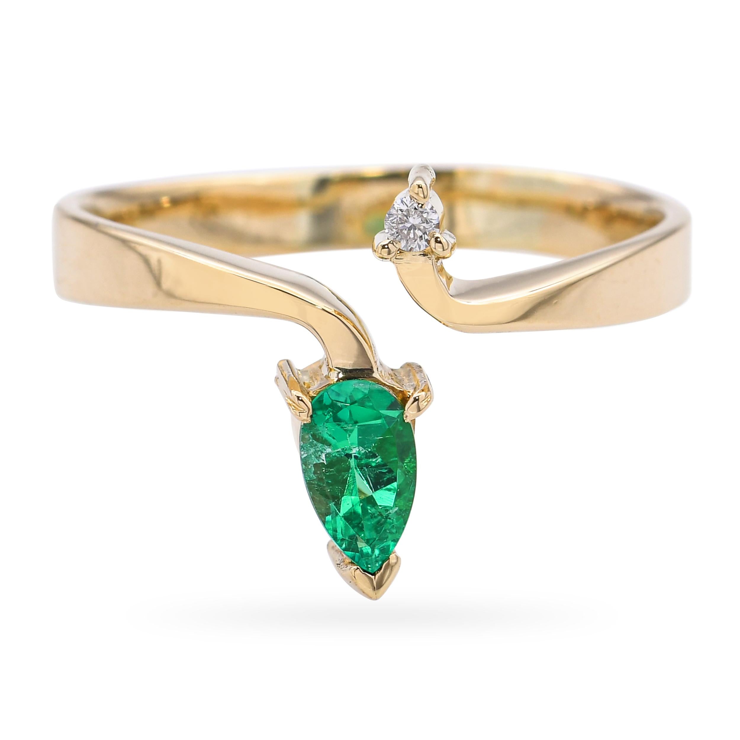 18k Yellow Gold Diamond and Emerald Bypass Ring