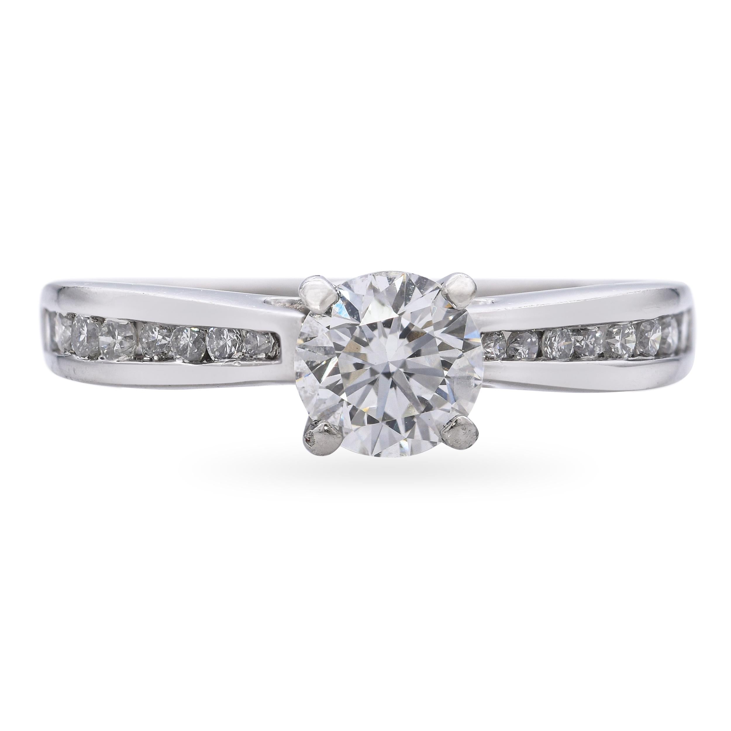 Vintage Platinum 0.98tcw Diamond Engagement Ring