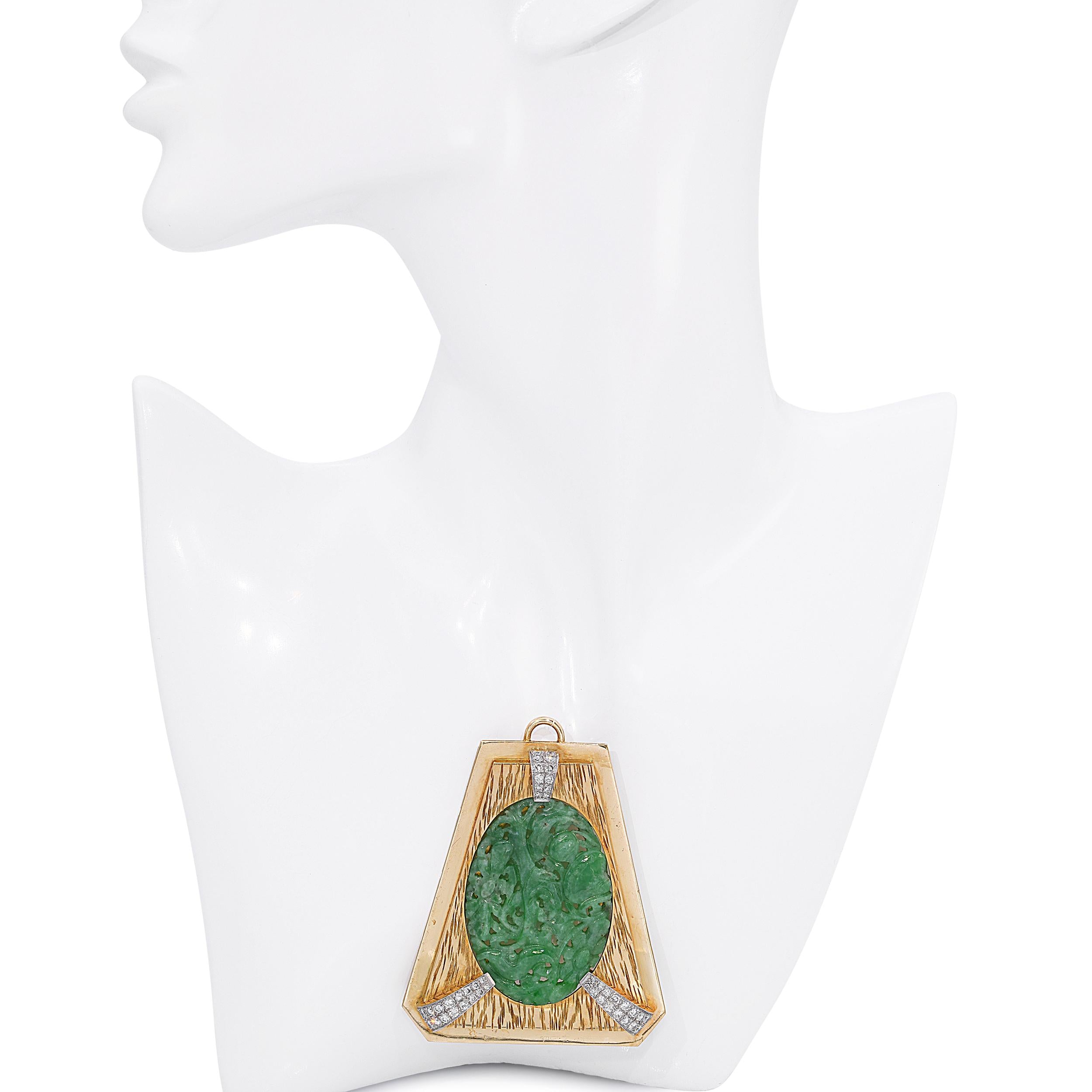 Vintage 17k Yellow Gold Floral Carved Jade and 1.68ctw Diamond Pendant