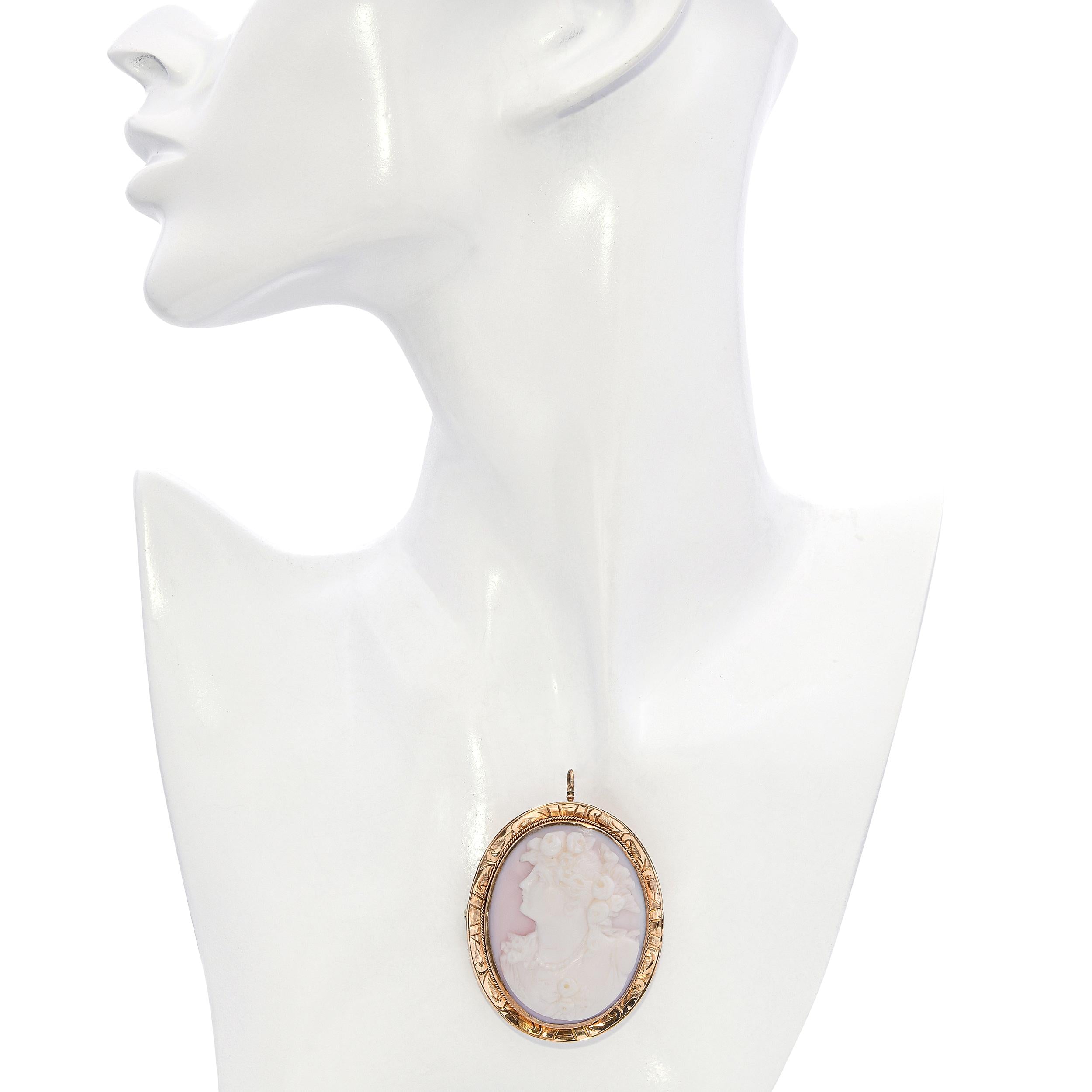 Antique 10k Yellow Gold Lady With Flowers Conch Shell Cameo Brooch