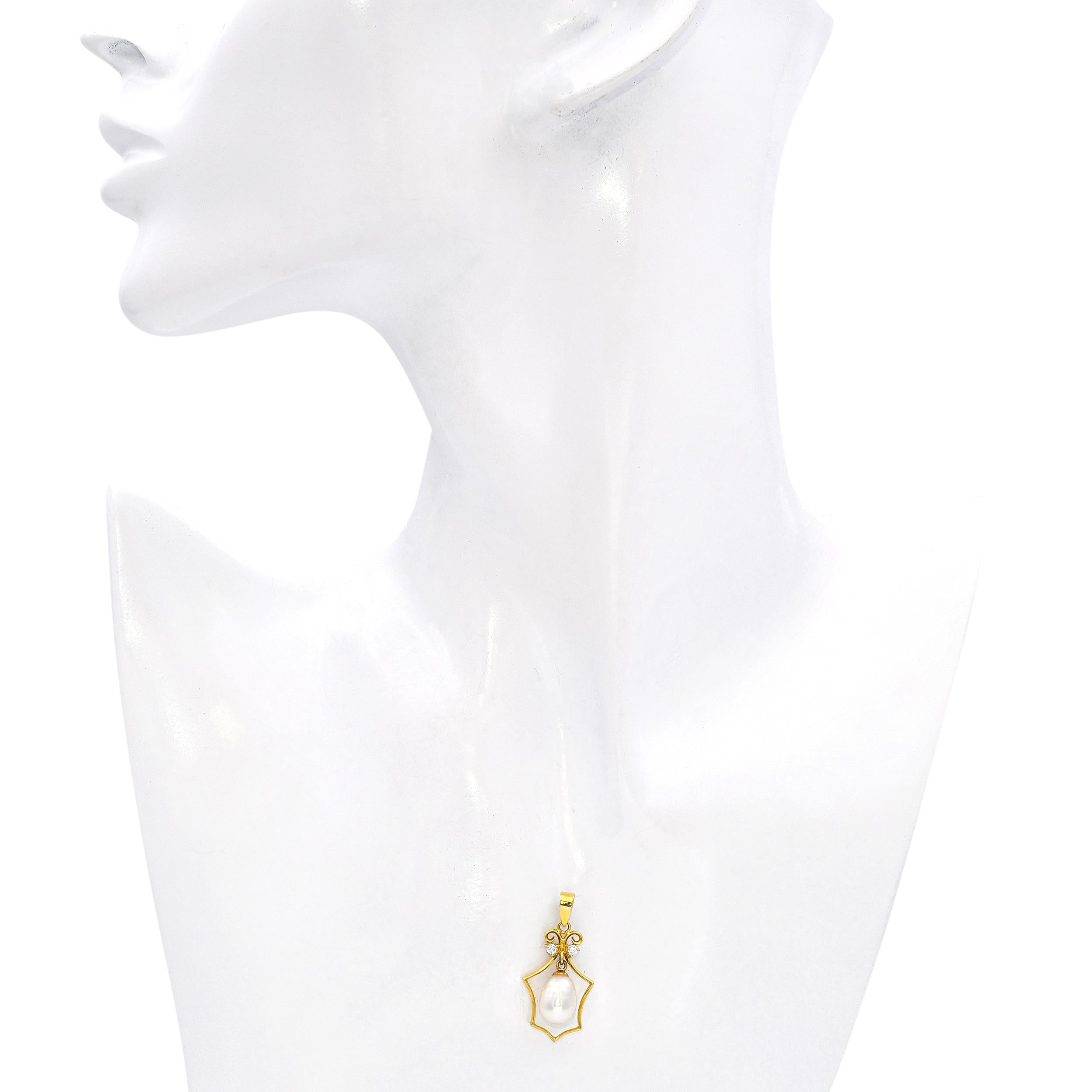 Vintage 14k Diamond and Pearl Pendant