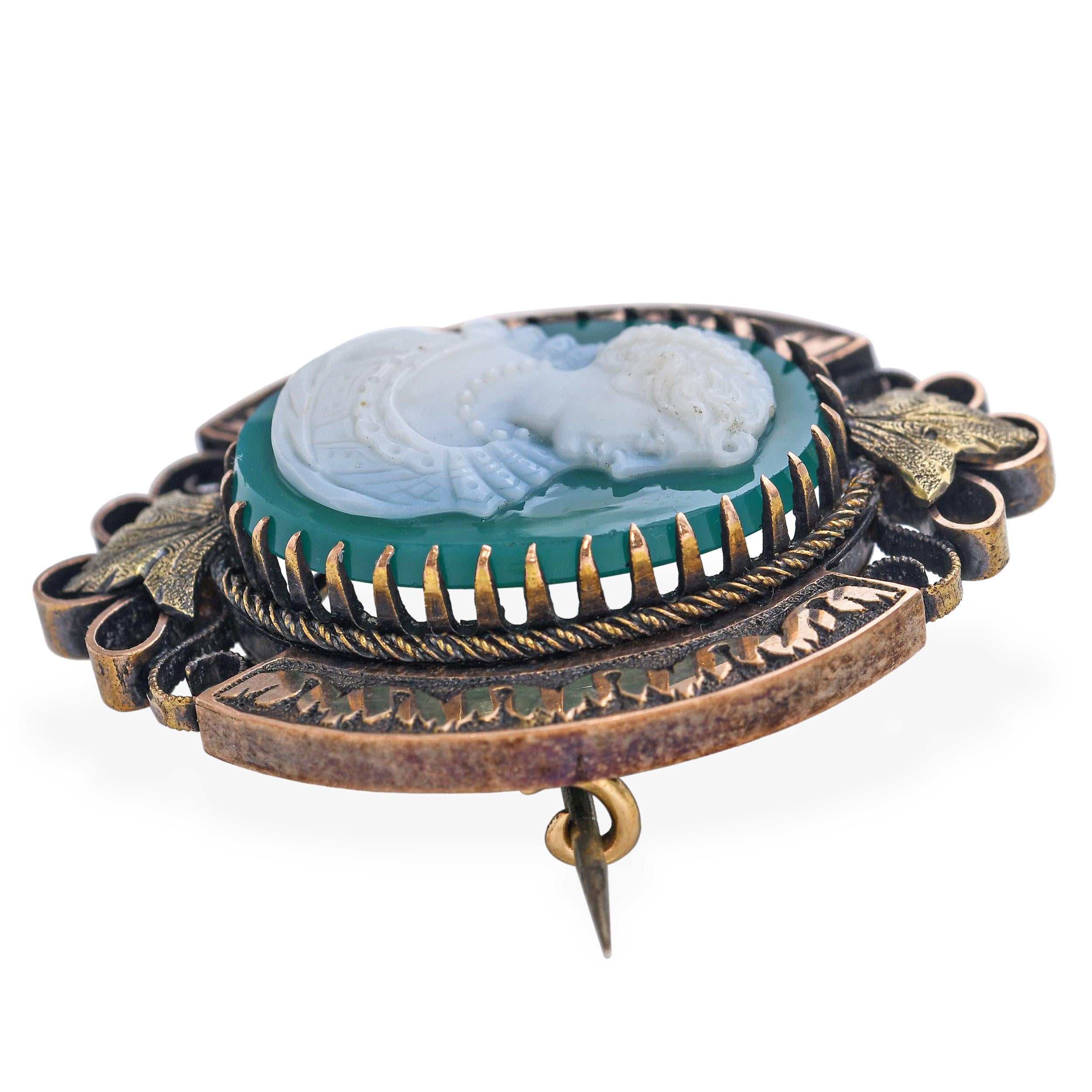 Antique Yellow Gold Filigree Calcedony Hardstone Cameo Brooch