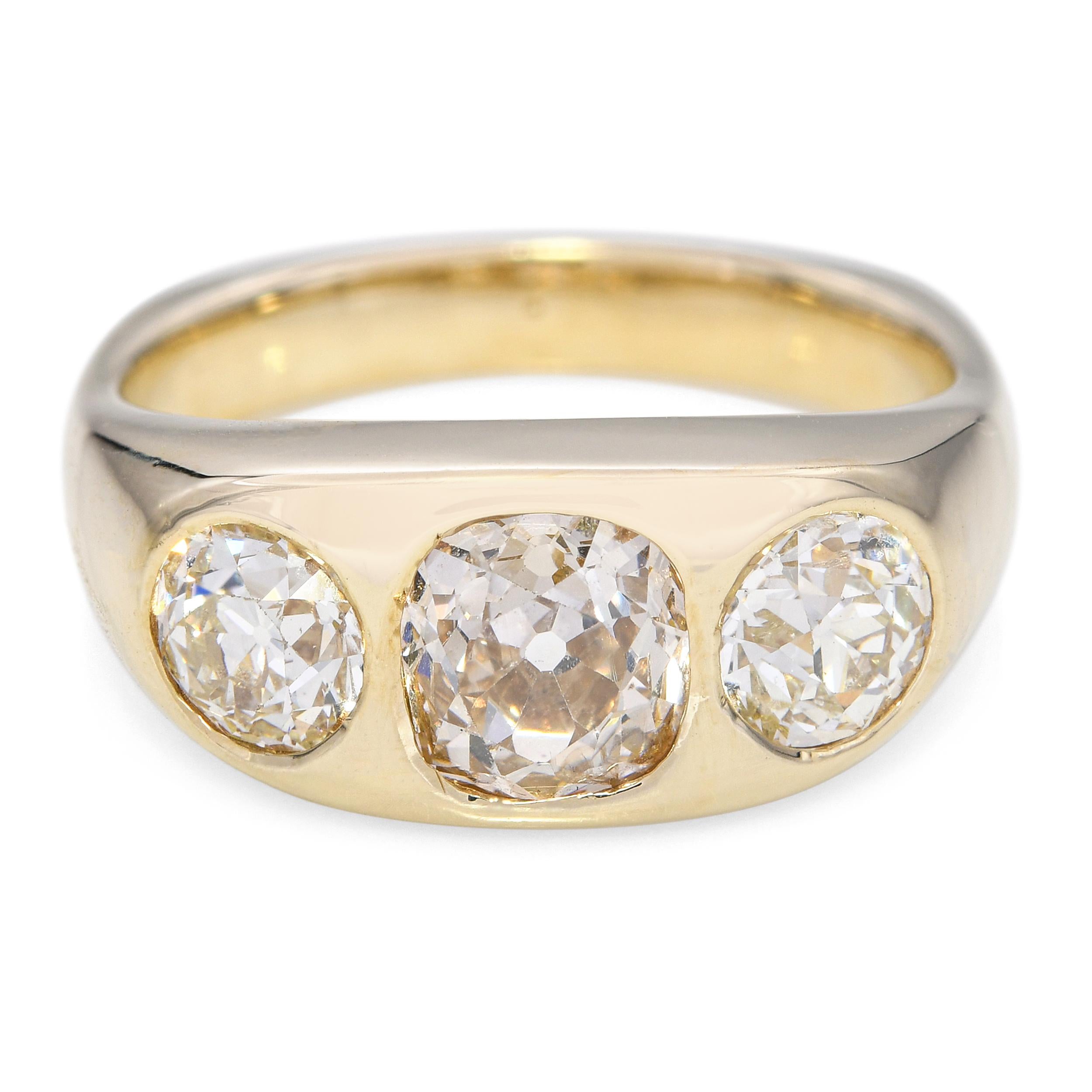 Vintage 14k Yellow Gold 1.90ct Old Euro Cut Diamond 3-Stone Gypsy Ring