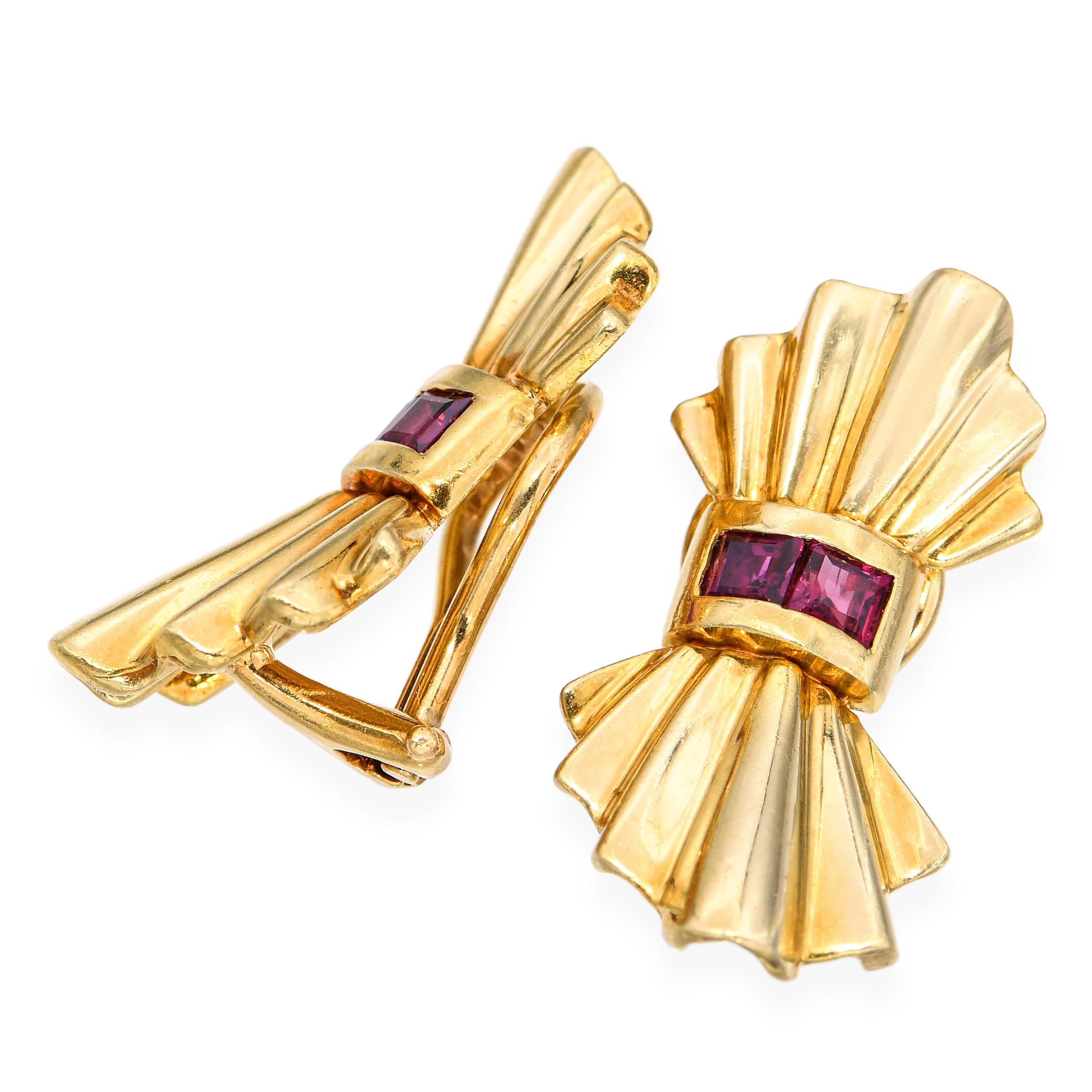 Vintage Retro 18k Yellow Gold Ruby Bow Clip on Earrings