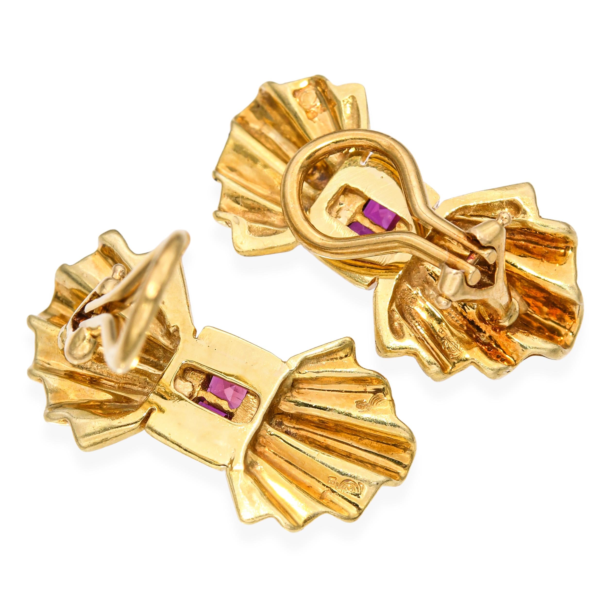 Vintage Retro 18k Yellow Gold Ruby Bow Clip on Earrings