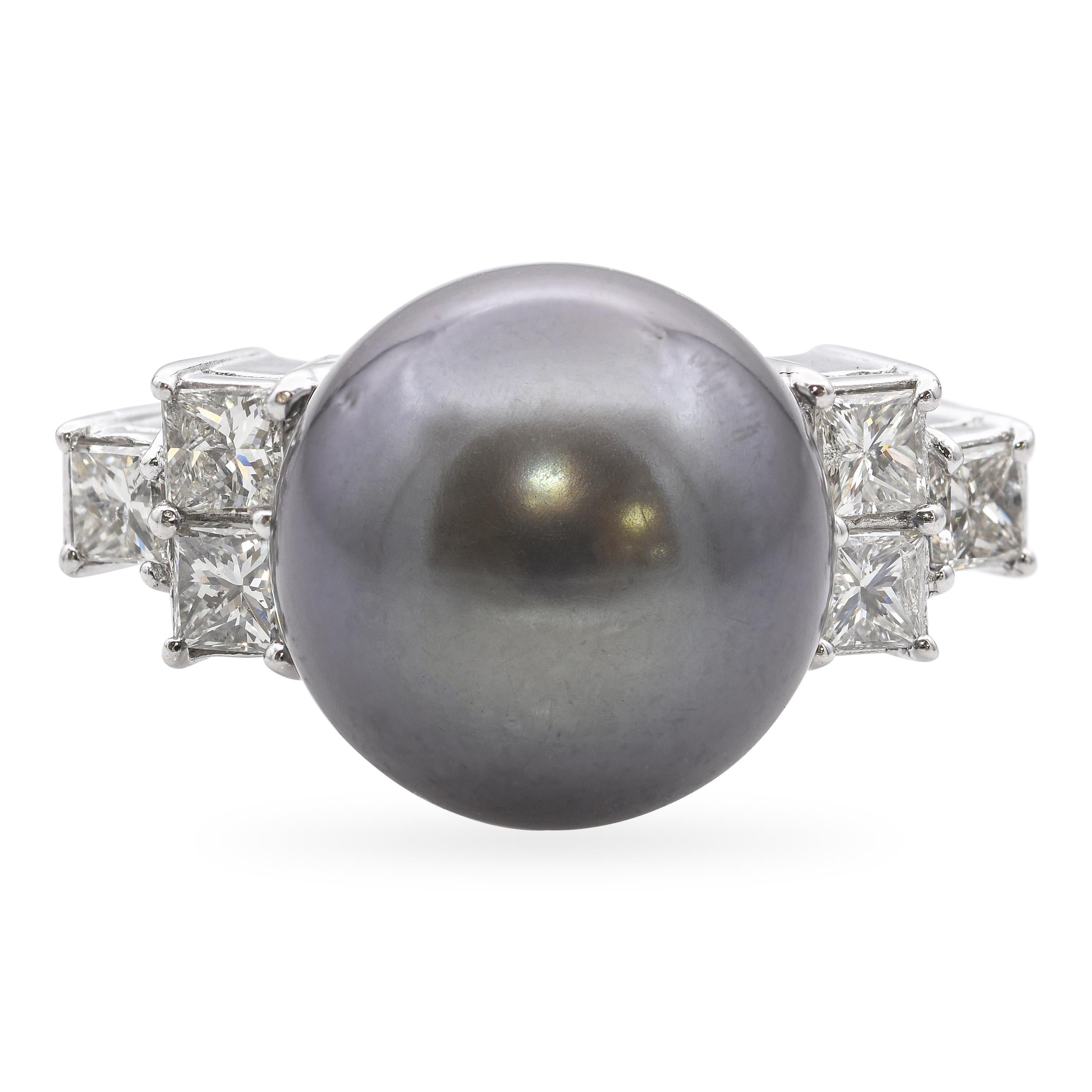 Platinum Tahitian Pearl and 1.01tcw Diamond Ring