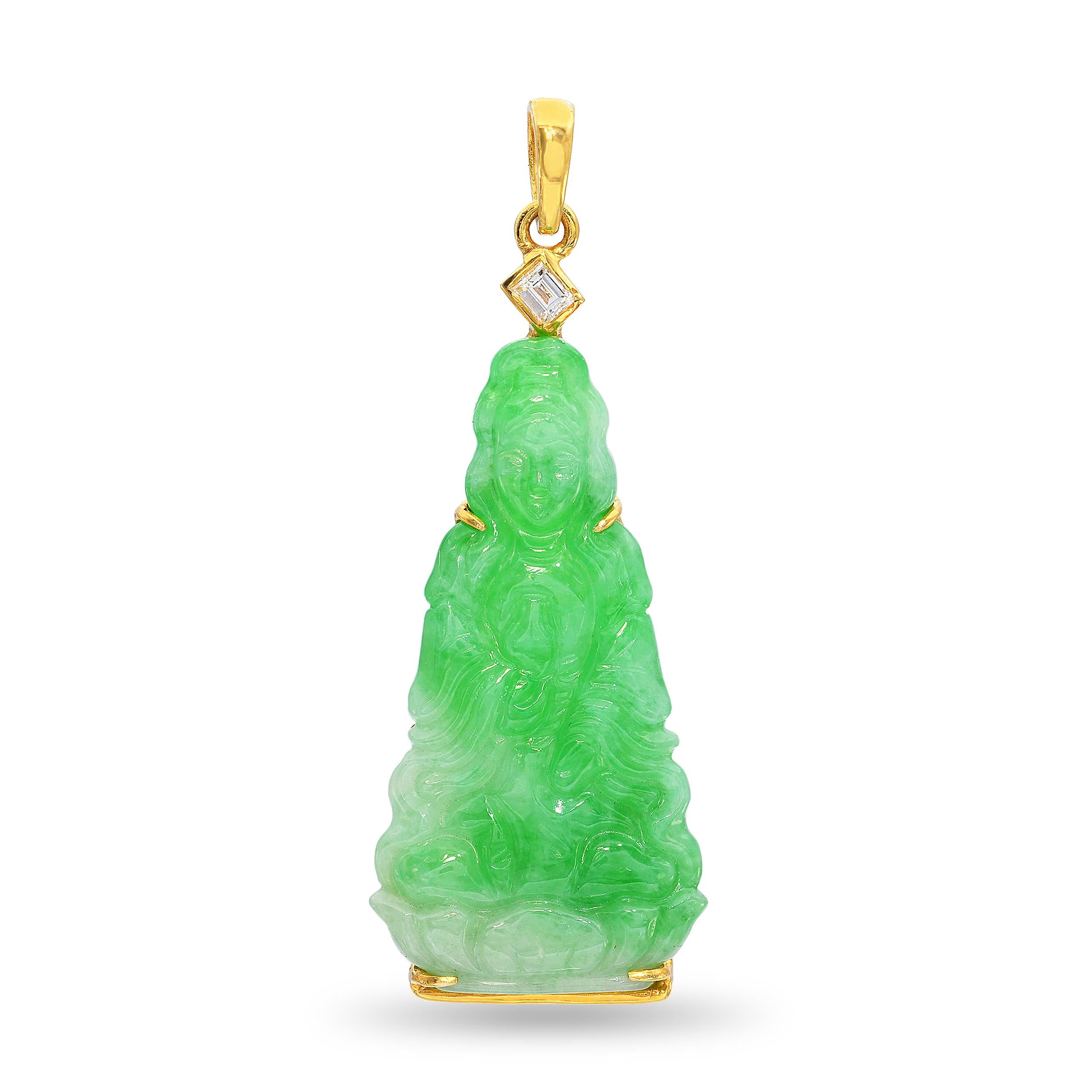 Vintage 18k Yellow Gold Kwan Yin Jadeite Carving With Diamond Accent Pendant