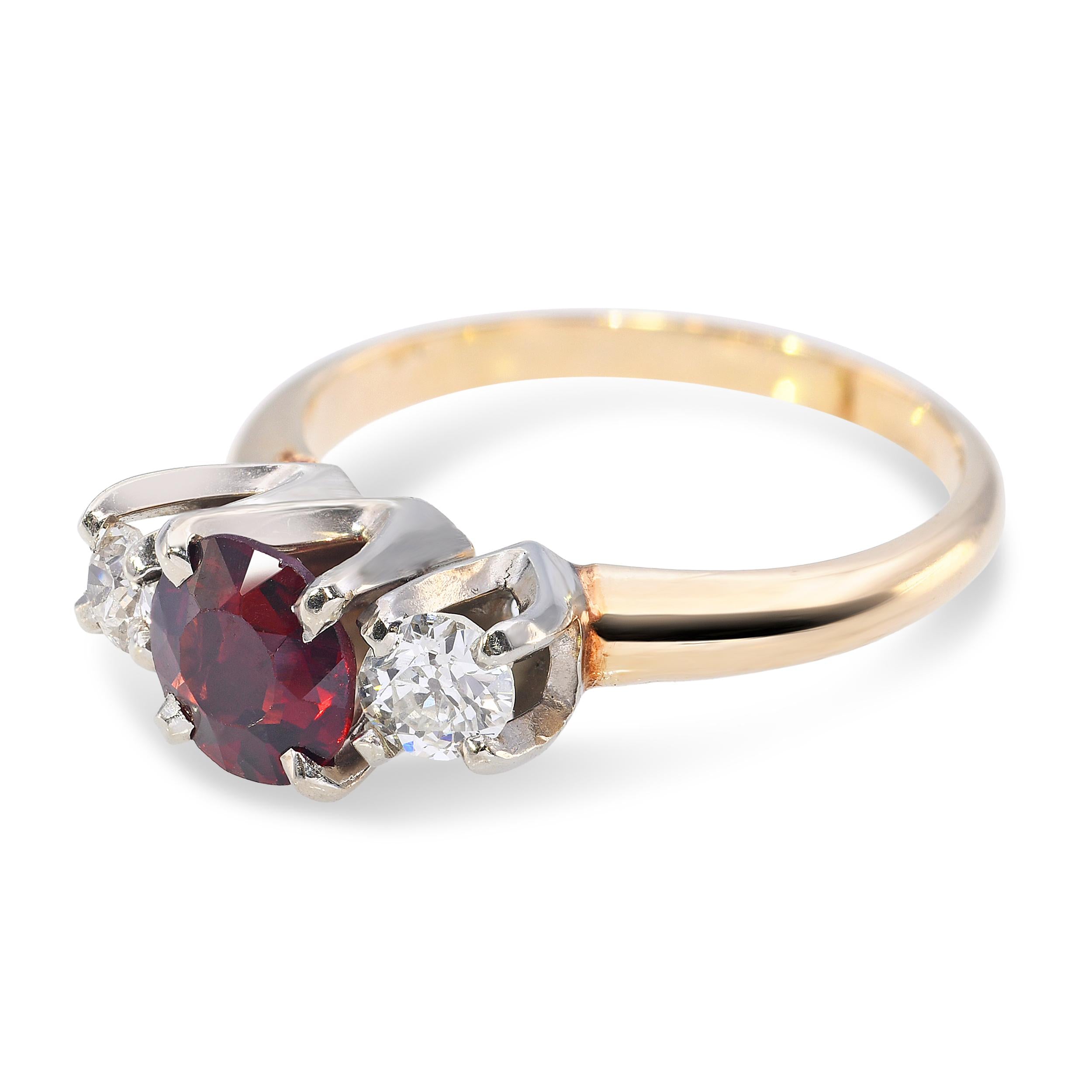 Vintage 14k Yellow Gold Three Stone Garnet & Diamond Ring