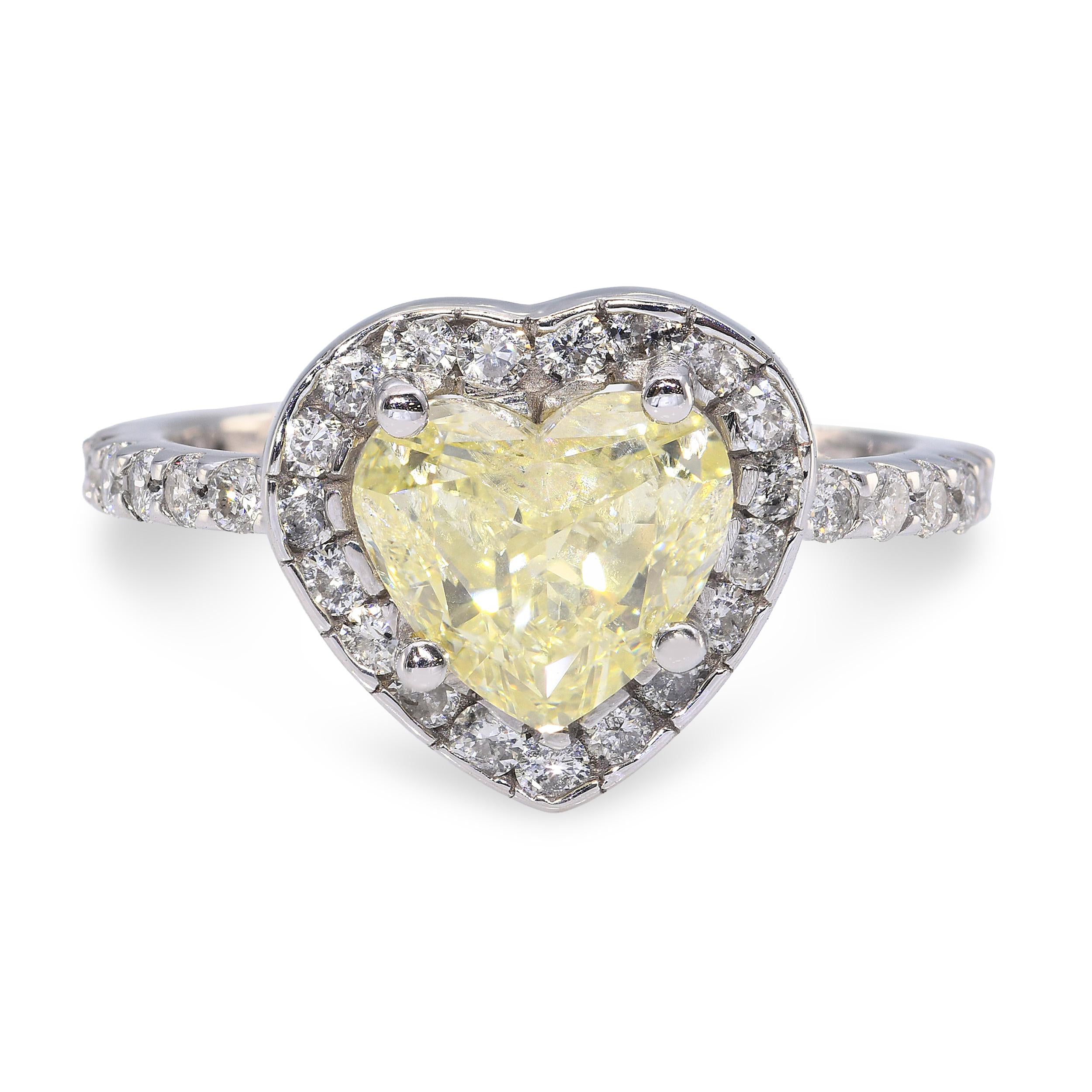 Vintage 18K White Gold 1.62ct Fancy Light Greenish Yellow Heart Diamond Ring