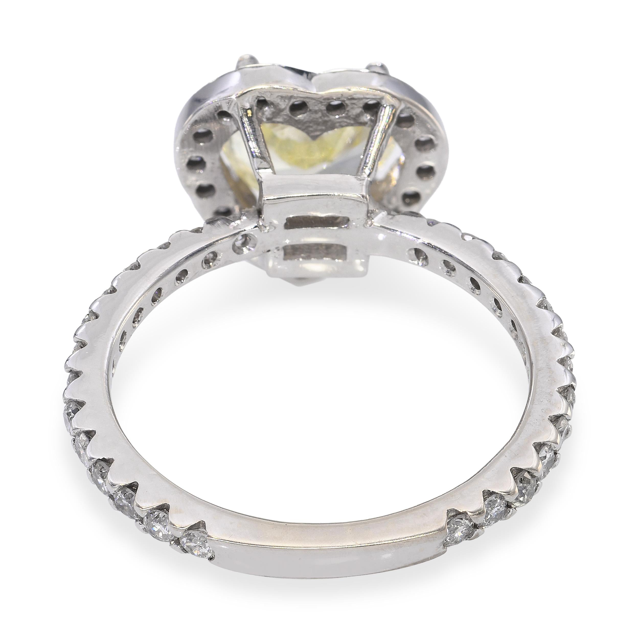 Vintage 18K White Gold 1.62ct Fancy Light Greenish Yellow Heart Diamond Ring