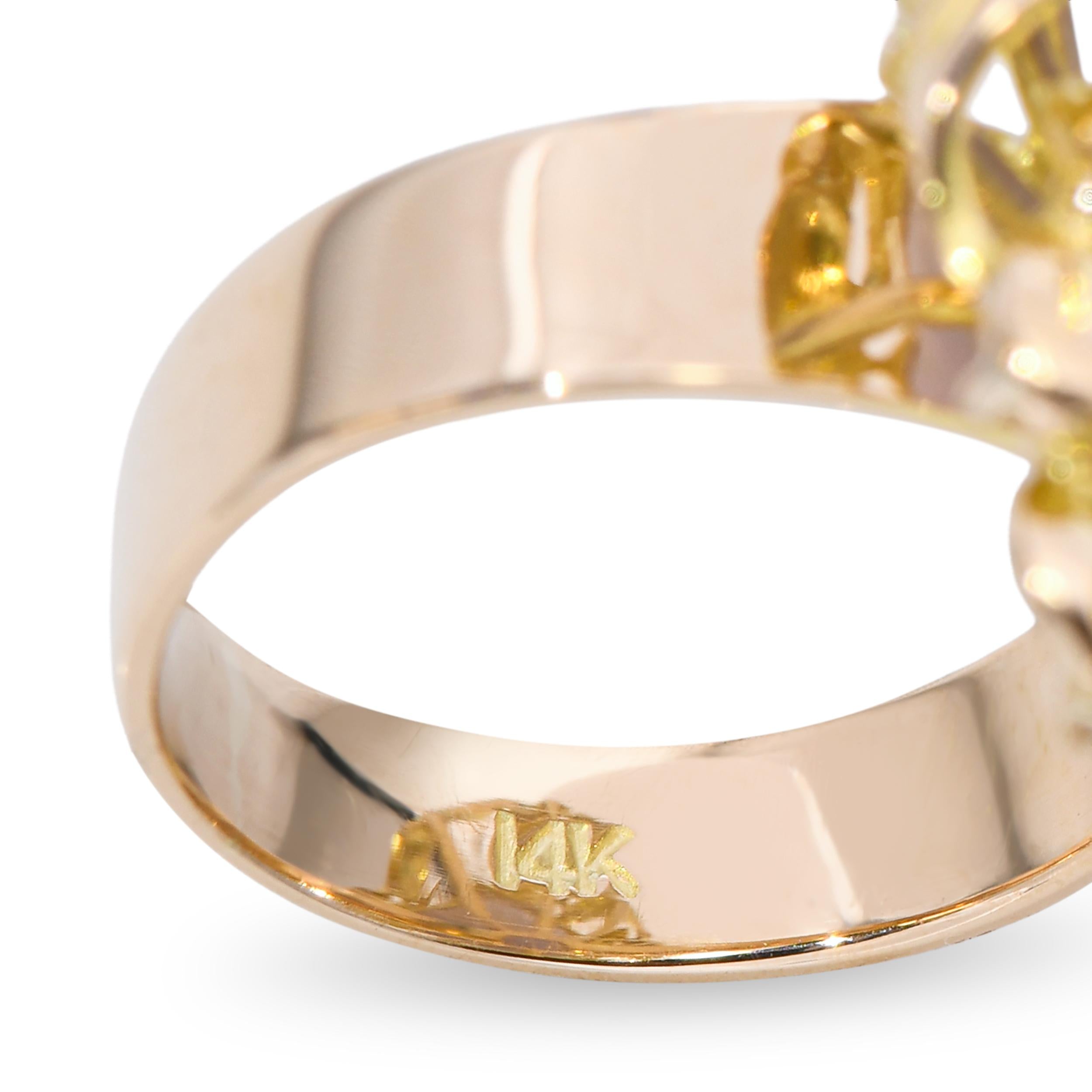 14k Yellow Gold Lavender Jade Cabochon Statement Ring