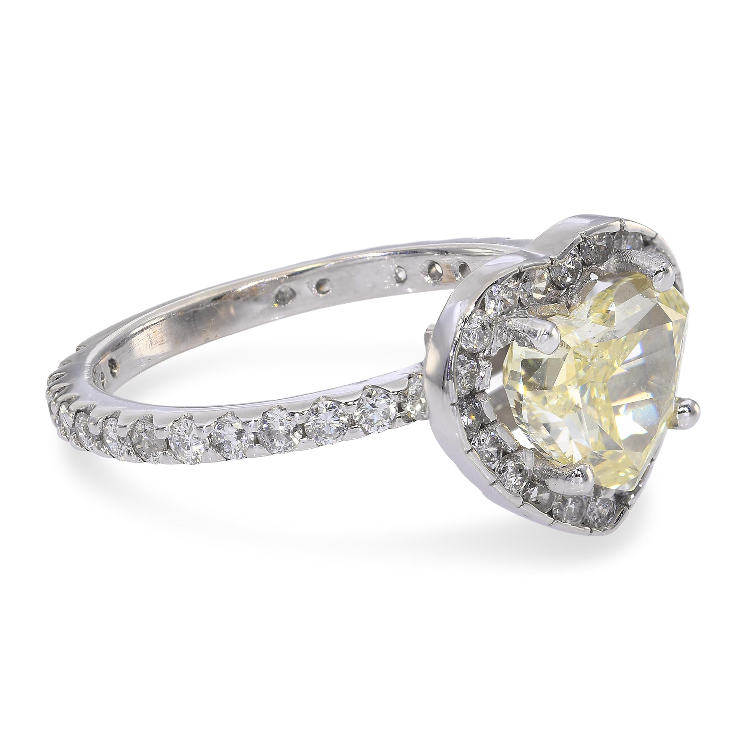 Vintage 18K White Gold 1.62ct Fancy Light Greenish Yellow Heart Diamond Ring