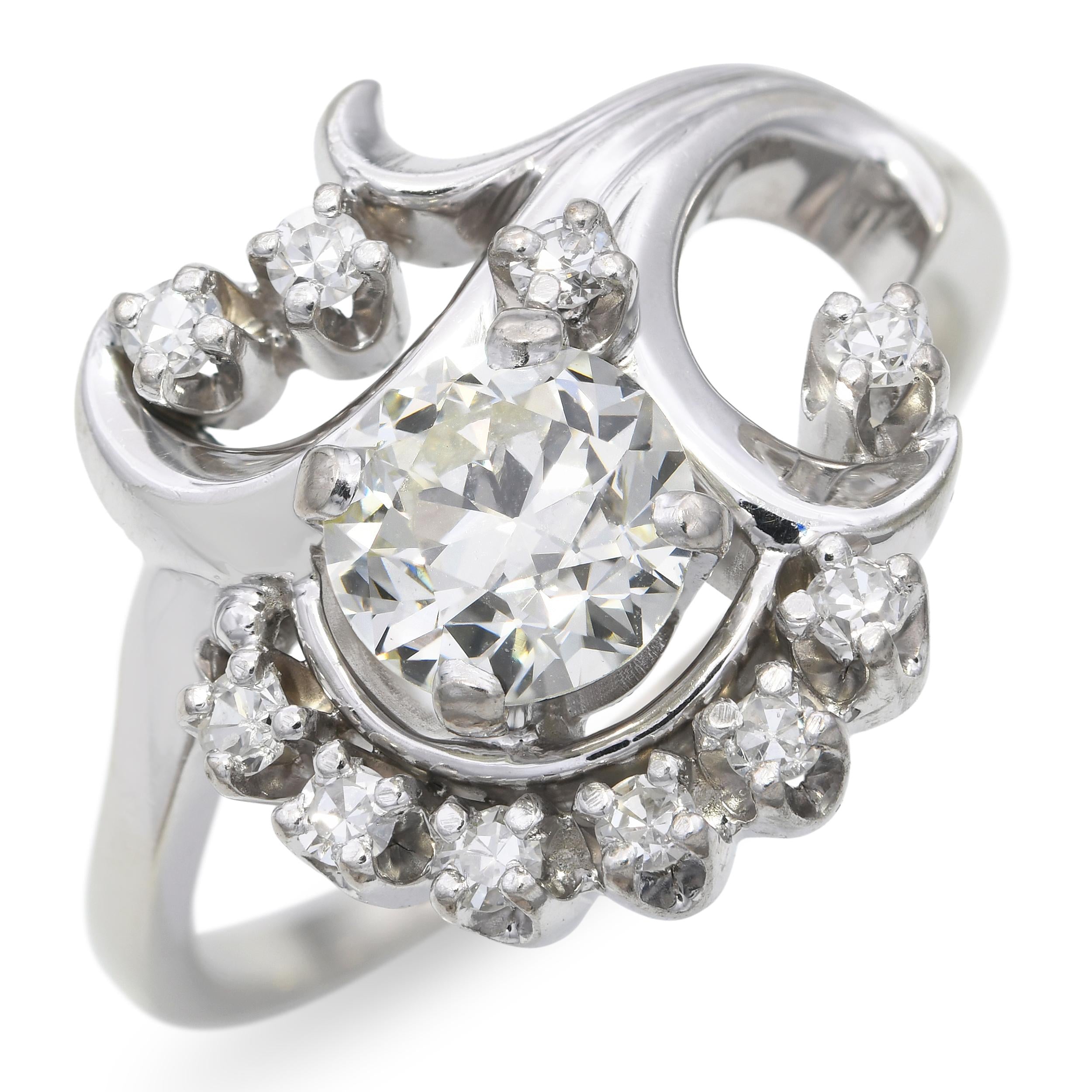 Vintage 18k White Gold Diamond Floral Ring