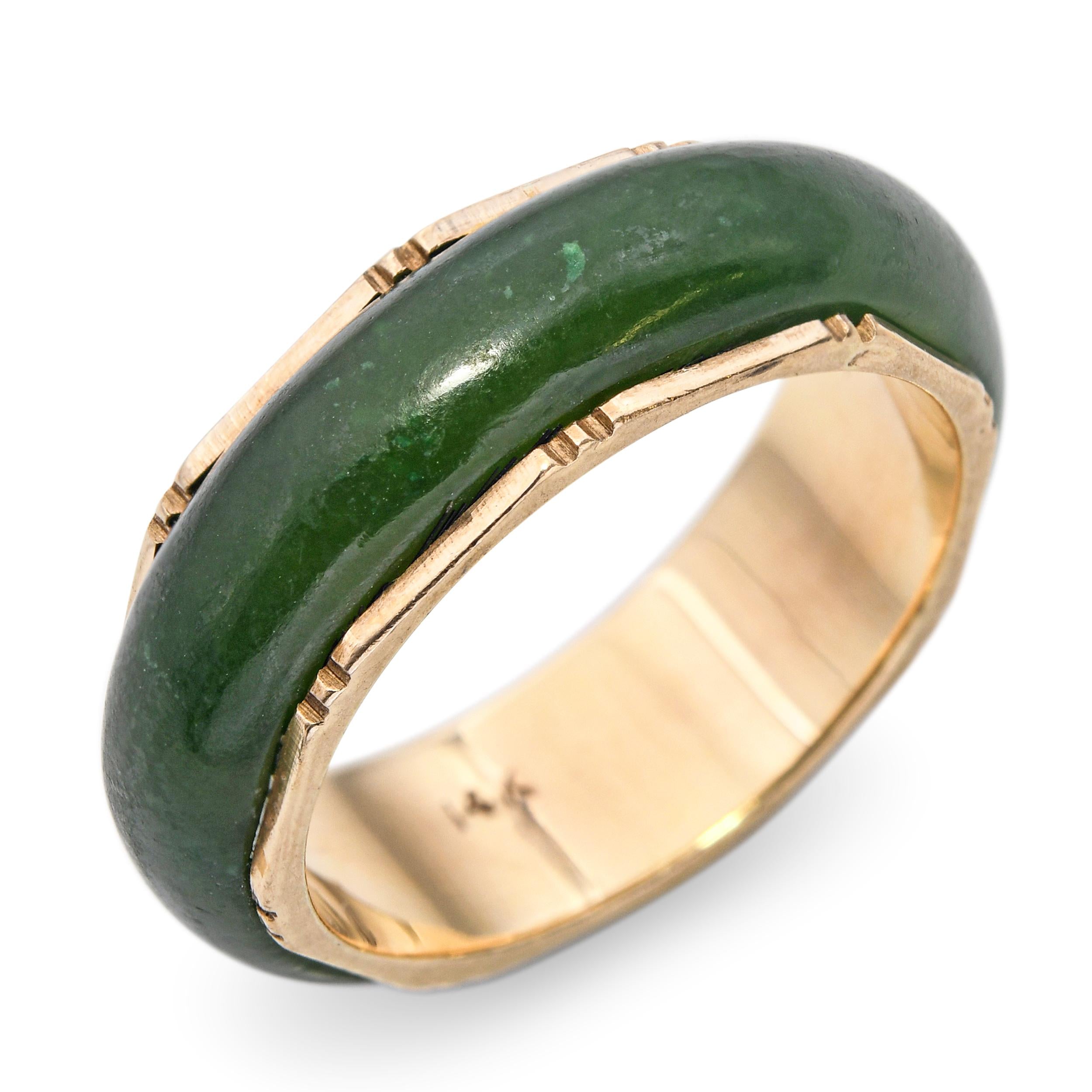 Vintage Yellow Gold Green Jade Bamboo Edge Motif Ring