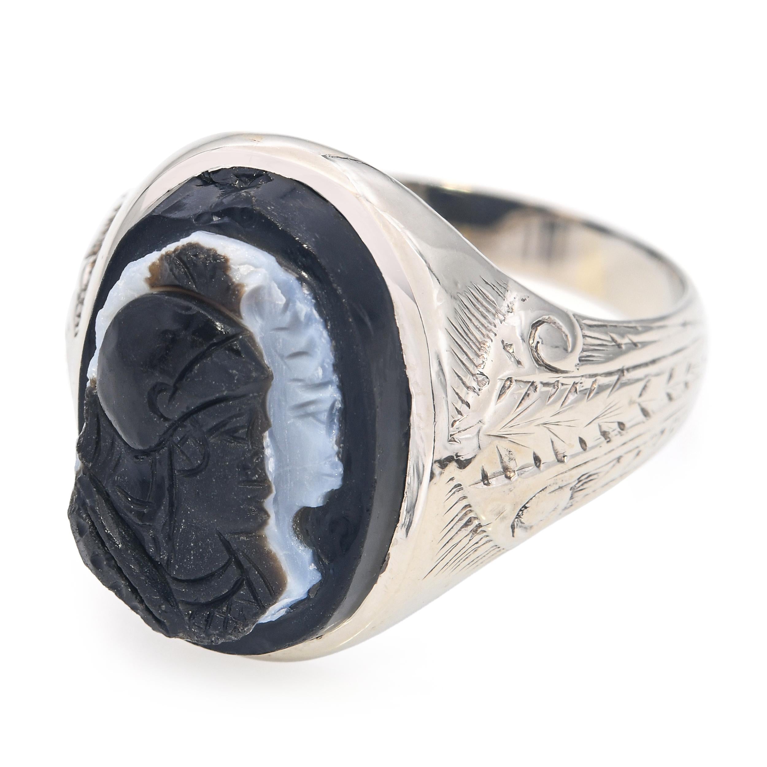 Vintage 14k White Gold Hardstone Cameo Engraved Ring