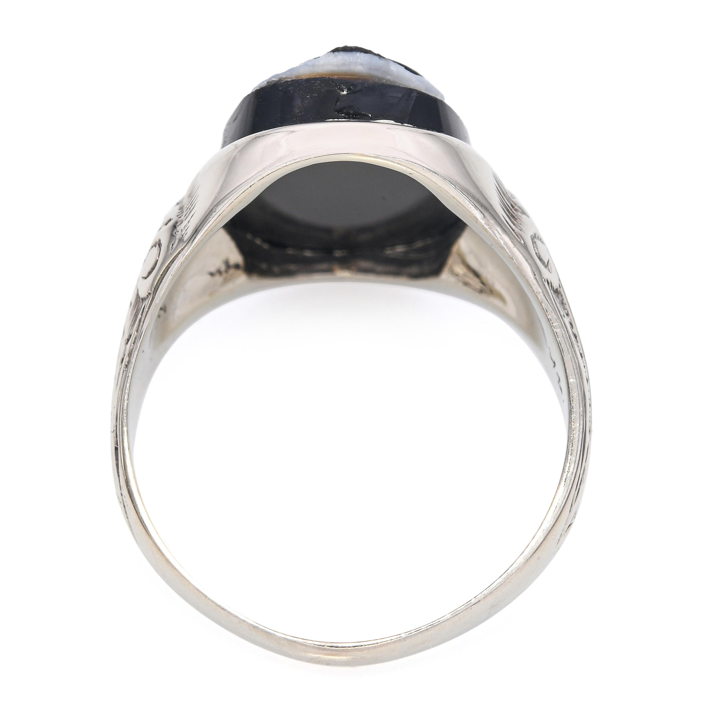 Vintage 14k White Gold Hardstone Cameo Engraved Ring