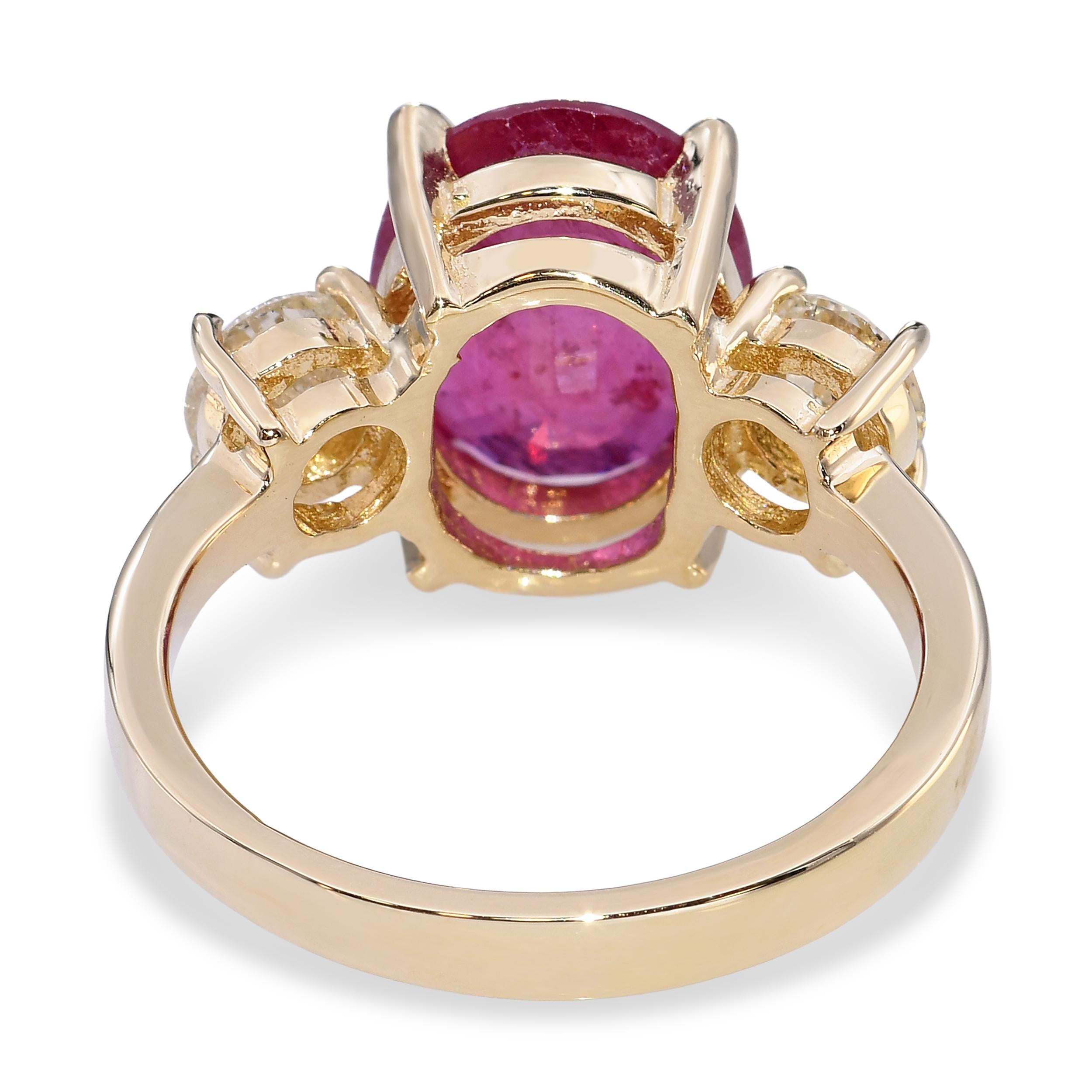 Vintage 14k Yellow Gold 3.15ct Ruby and Diamond Ring