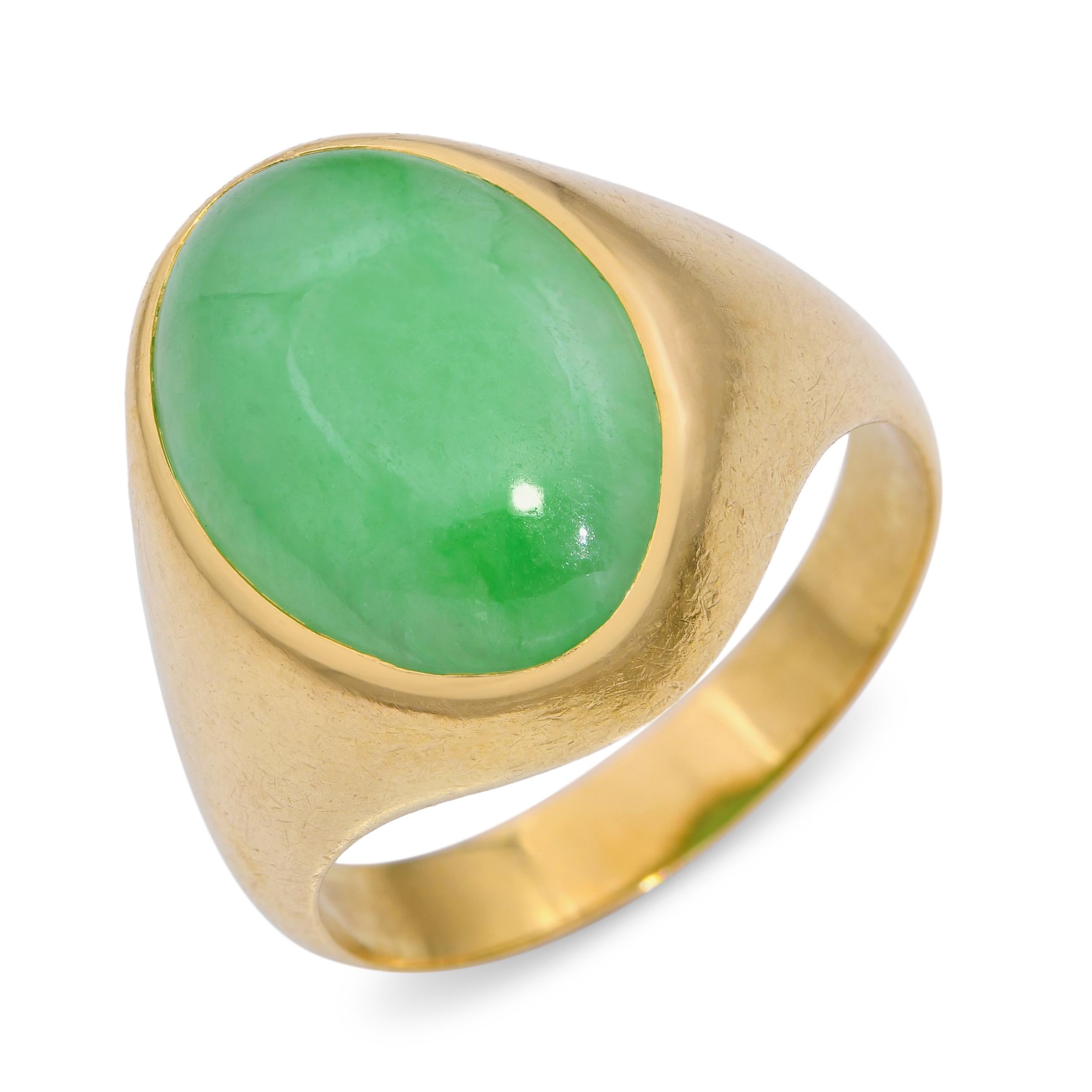 Vintage 20k Yellow Gold Jadeite Cabochon Men's Ring