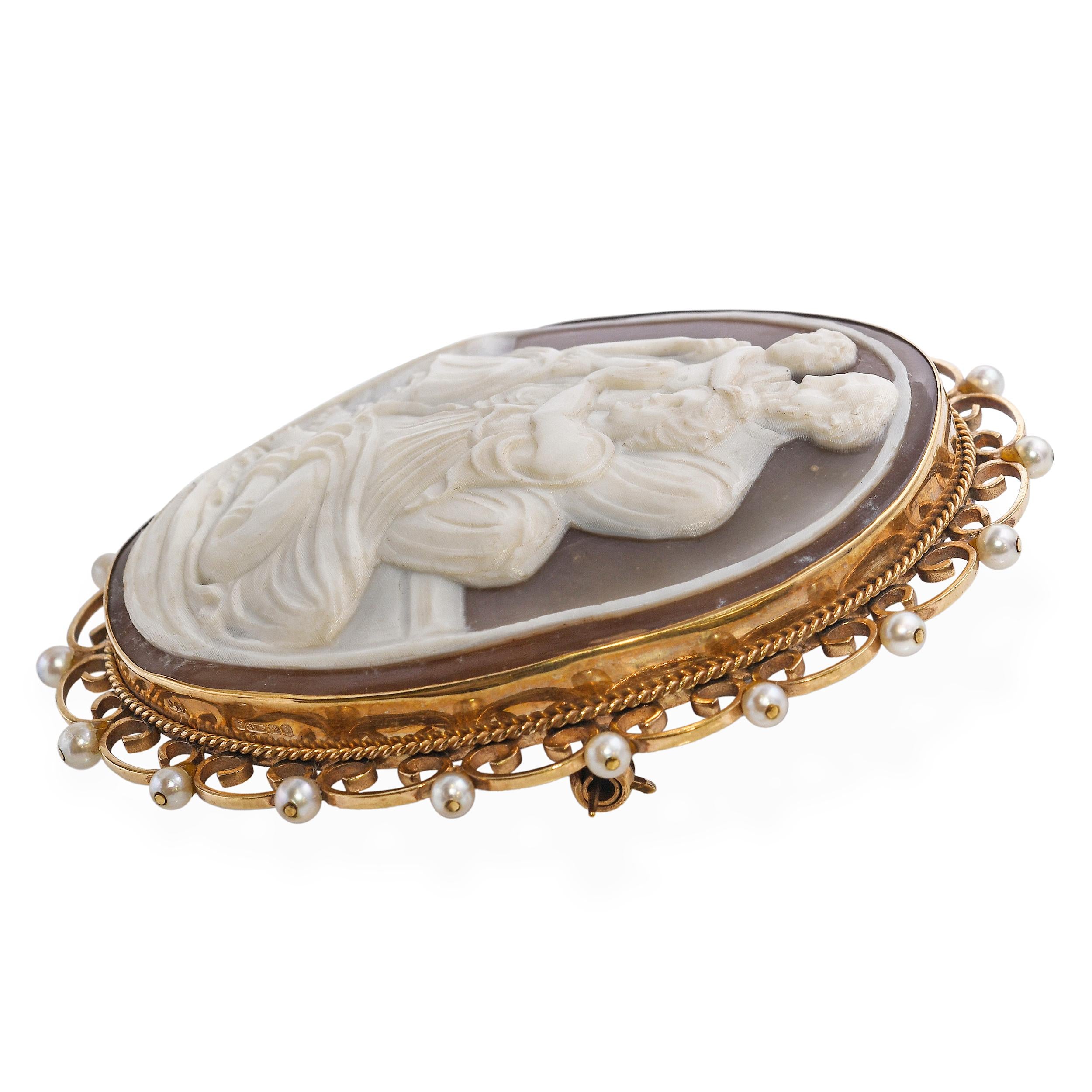 Antique 9k Yellow Gold Pearl "Seated Husband Wife and Child" Shell Cameo Brooch