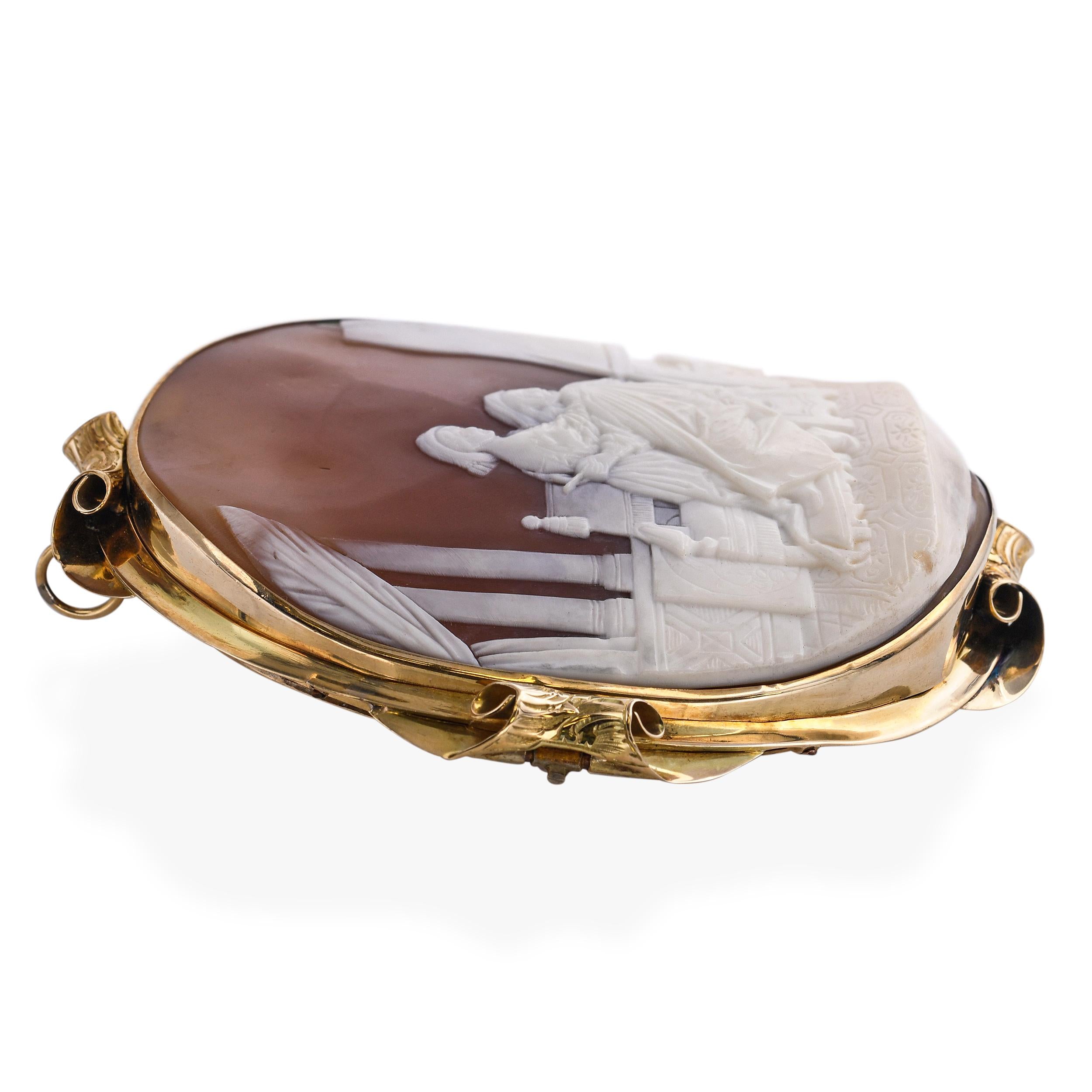 Antique 13k Yellow Gold Raphael Shell Cameo Brooch