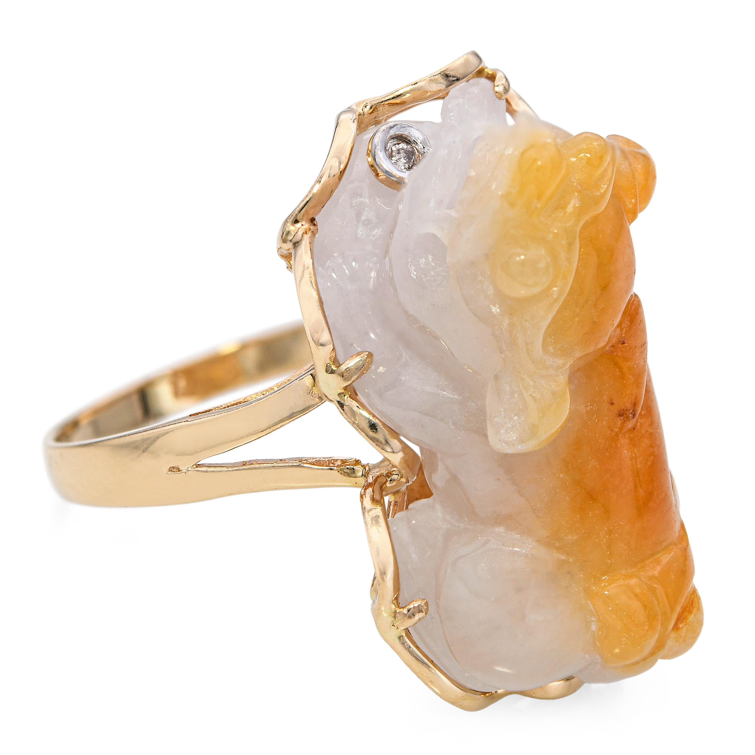 Vintage 14k Yellow Gold Carved Jade Foo Dog and Diamond Ring