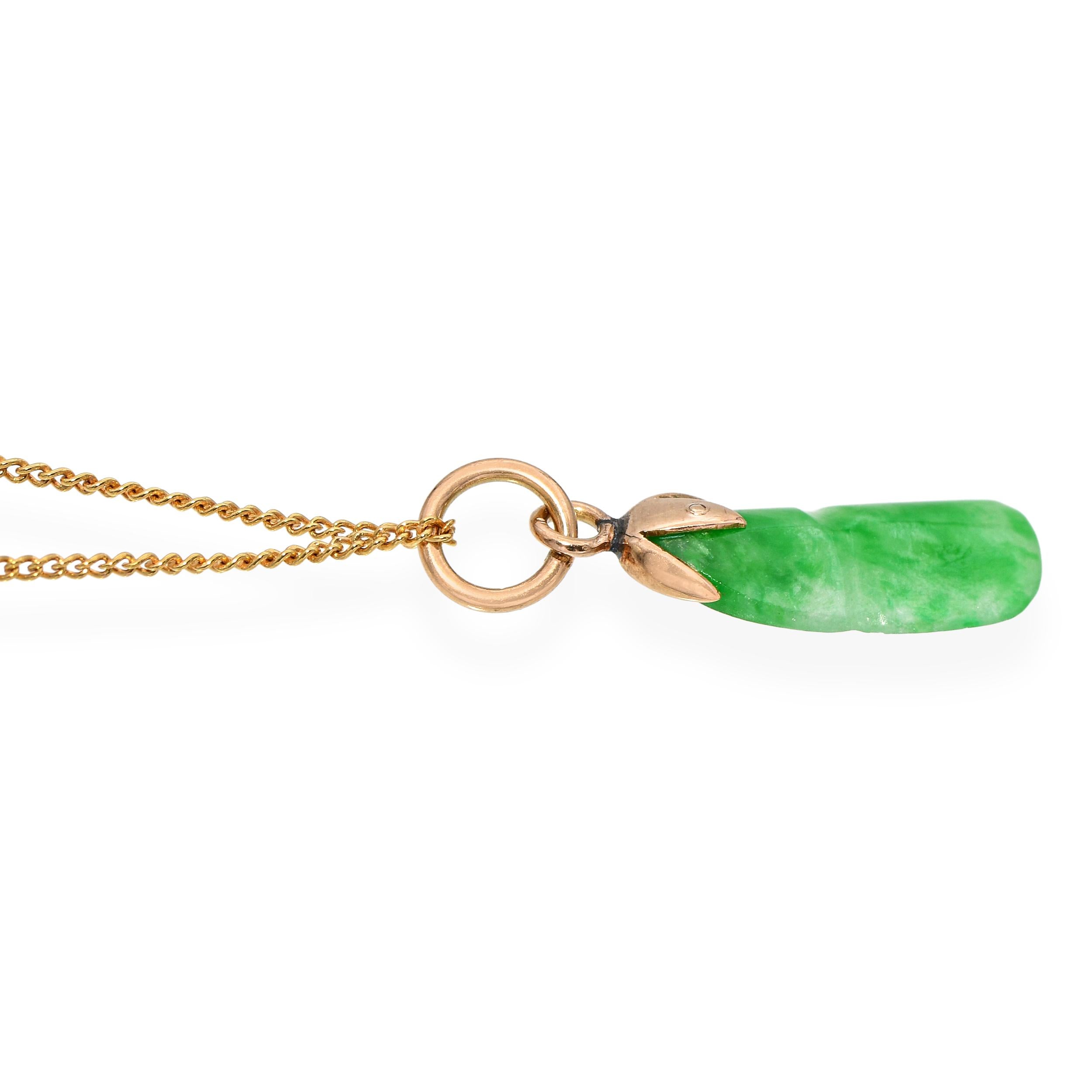 Vintage 14k Yellow Gold Jade Pendant Necklace