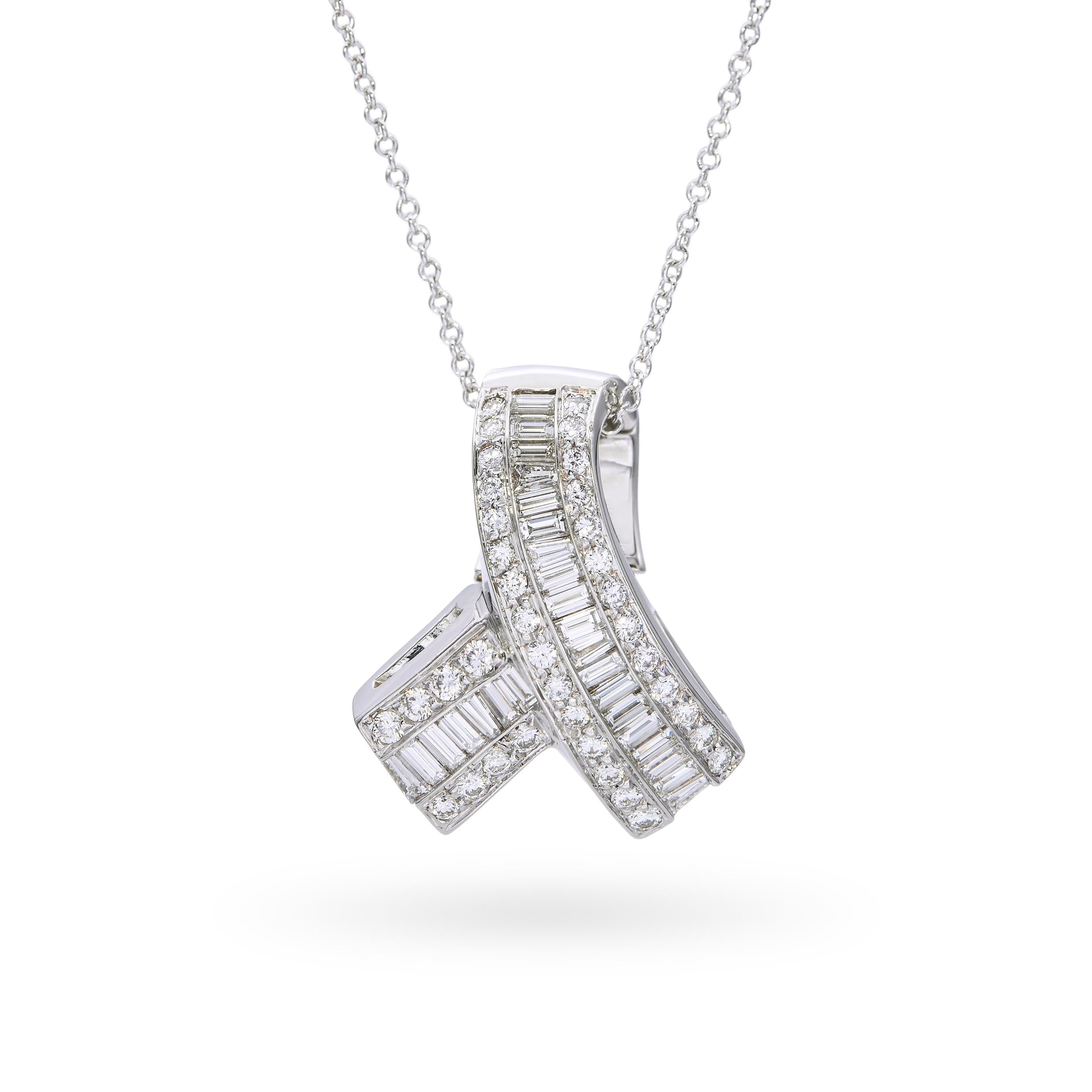 EFFY 18k White Gold Diamond 1.85tcw Diamond Bow Necklace