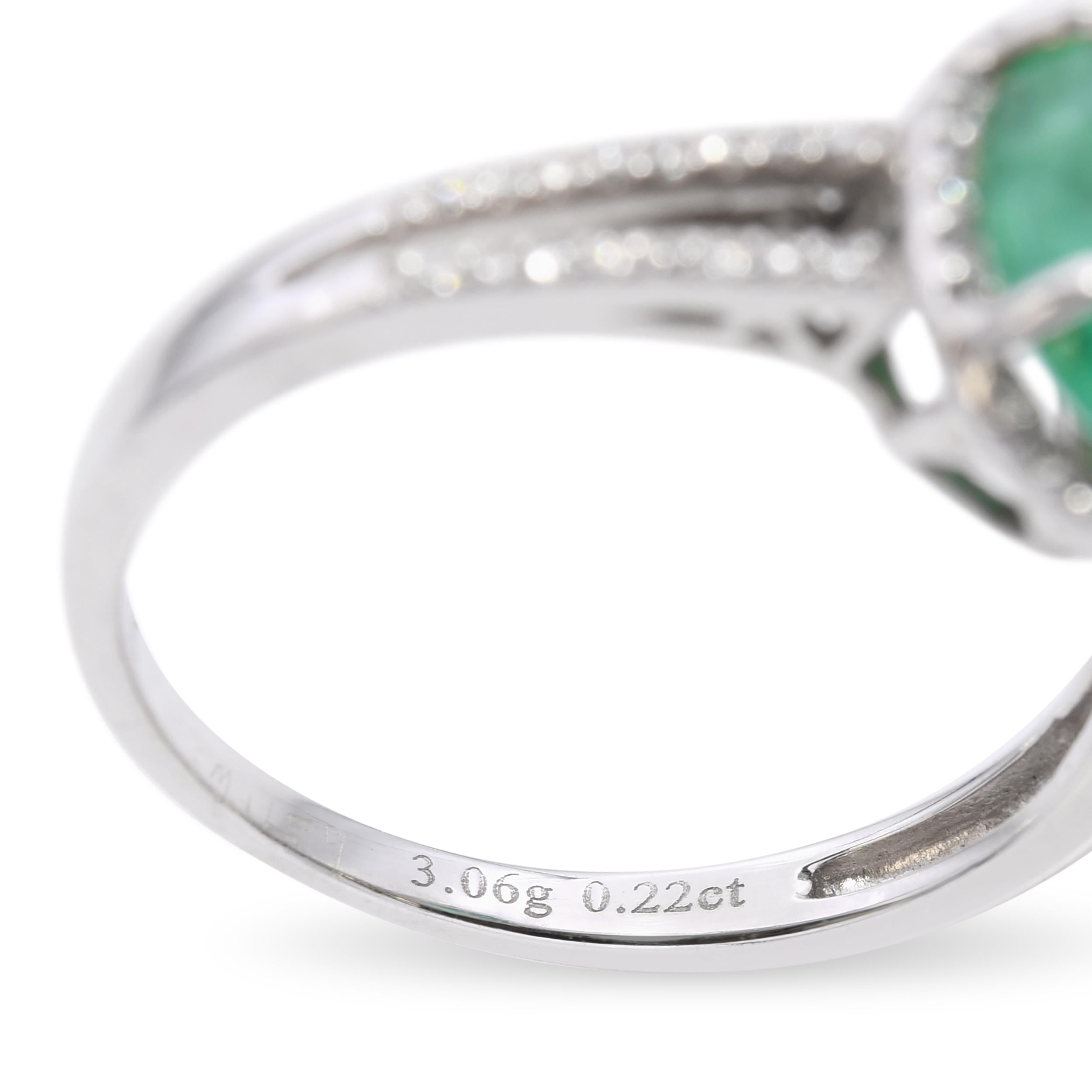Vintage 14k White Gold 3.75ct Emerald Cabochon and 0.22tcw Diamond Ring