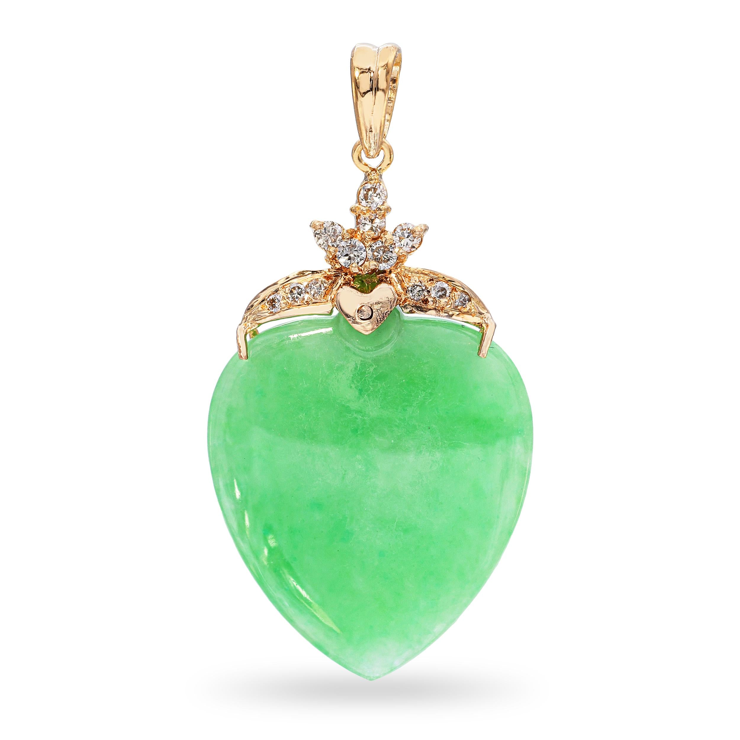 Vintage 18k Yellow Gold Diamond and Jadeite Jade Drop Pendant