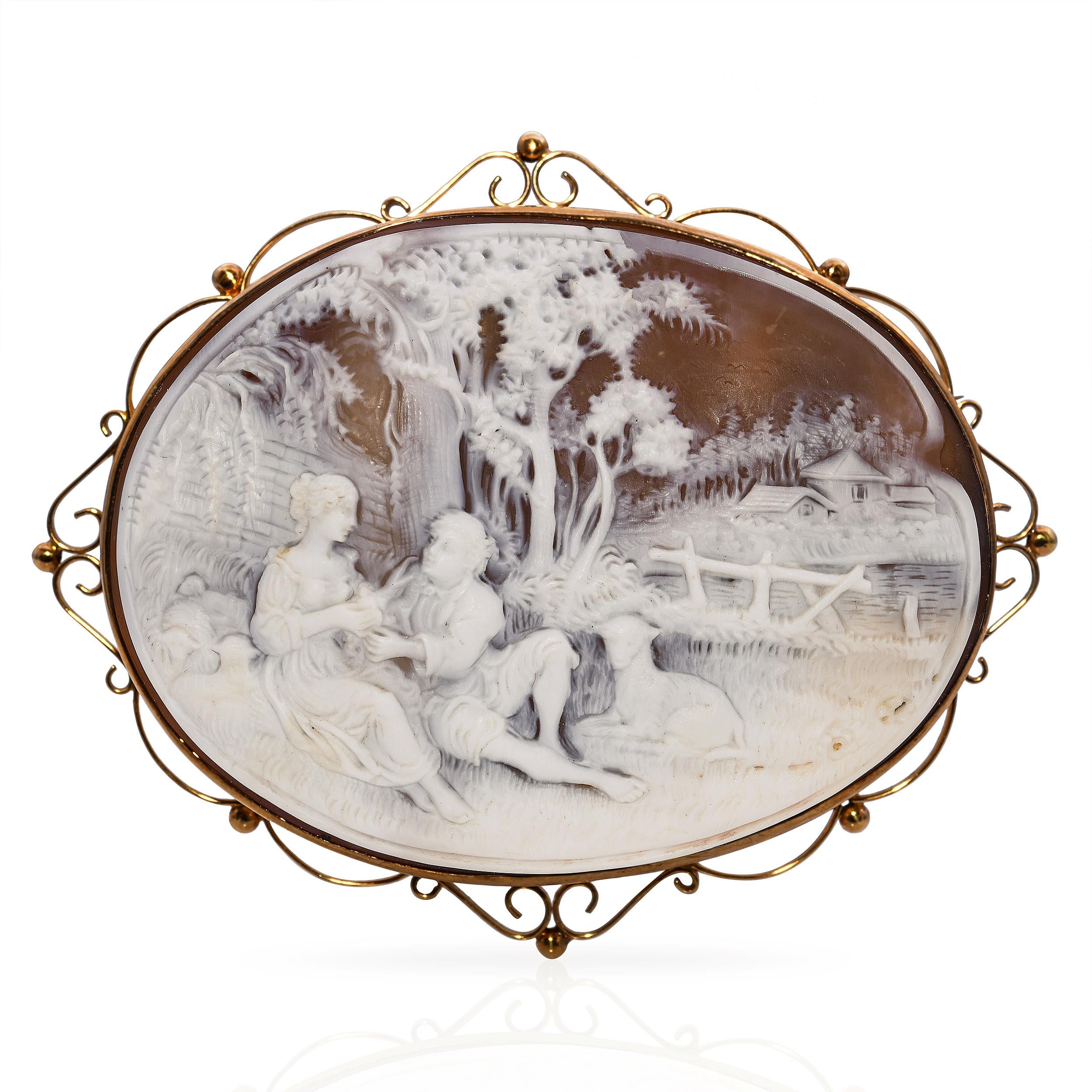 Vintage 1969 G Noto 9k Yellow Gold Shell Cameo Lovers Scene Brooch