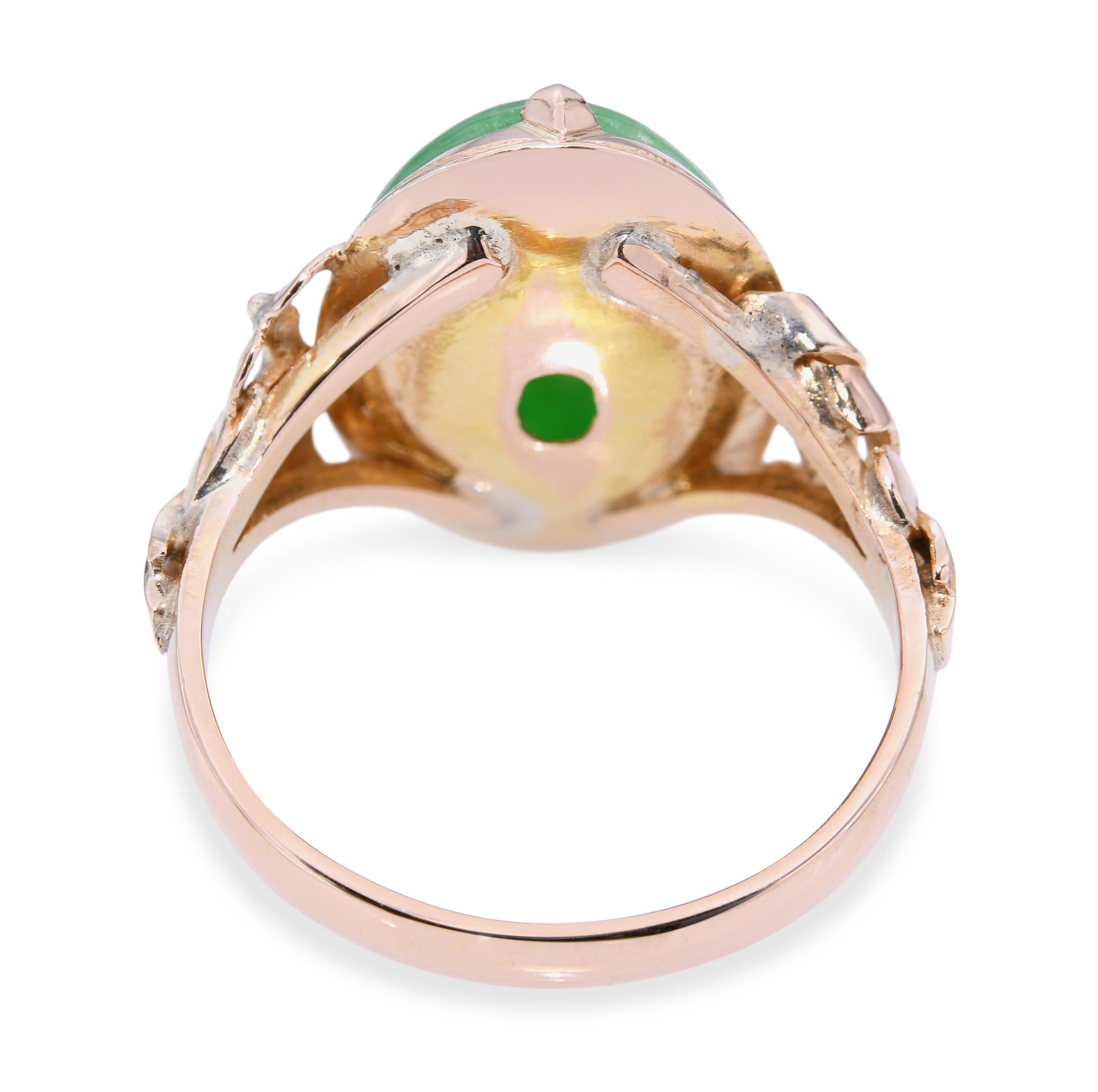 Vintage Yellow Gold Green Jade Cabochon Ring