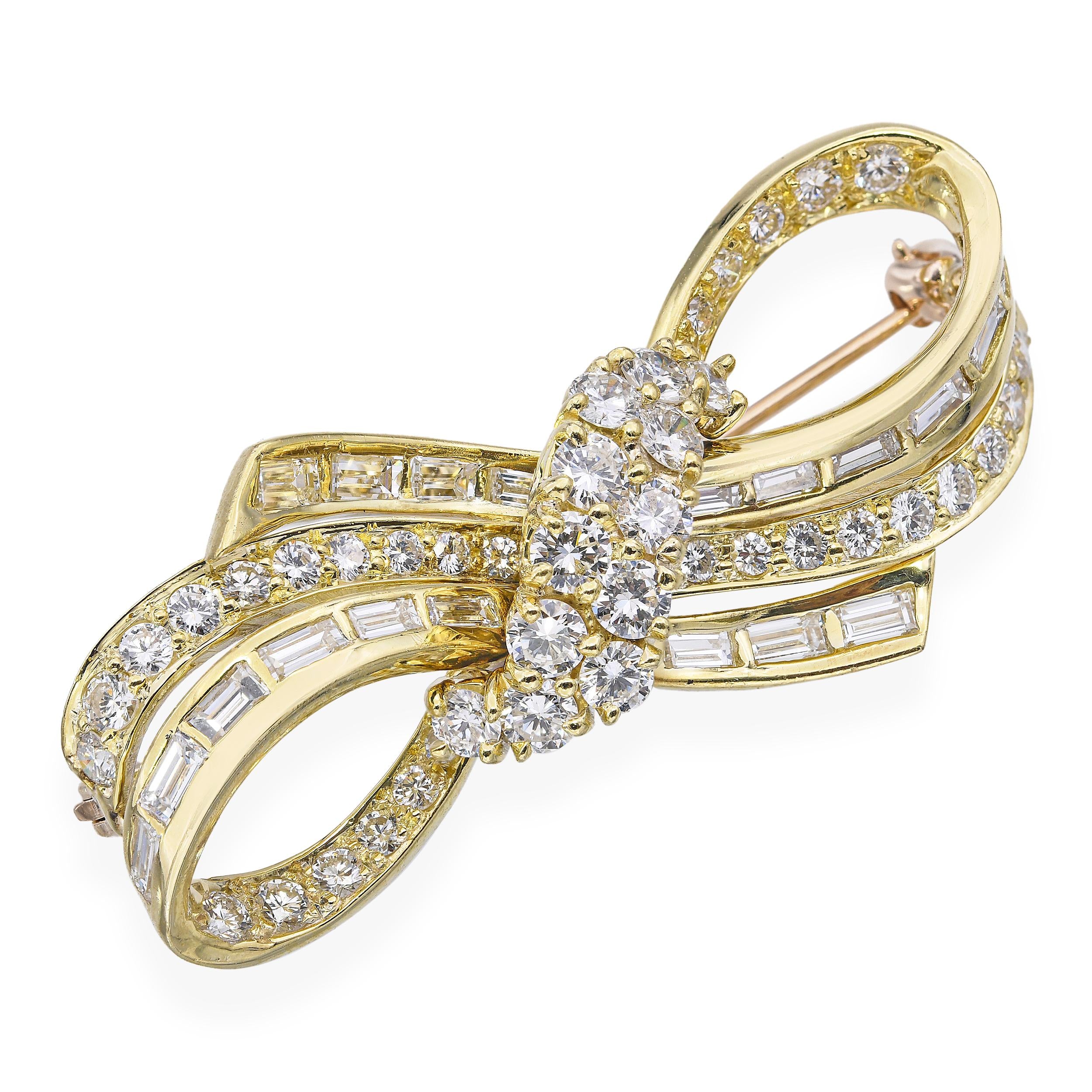 Vintage 18k Yellow Gold 2.02tcw Diamond Ribbon Brooch