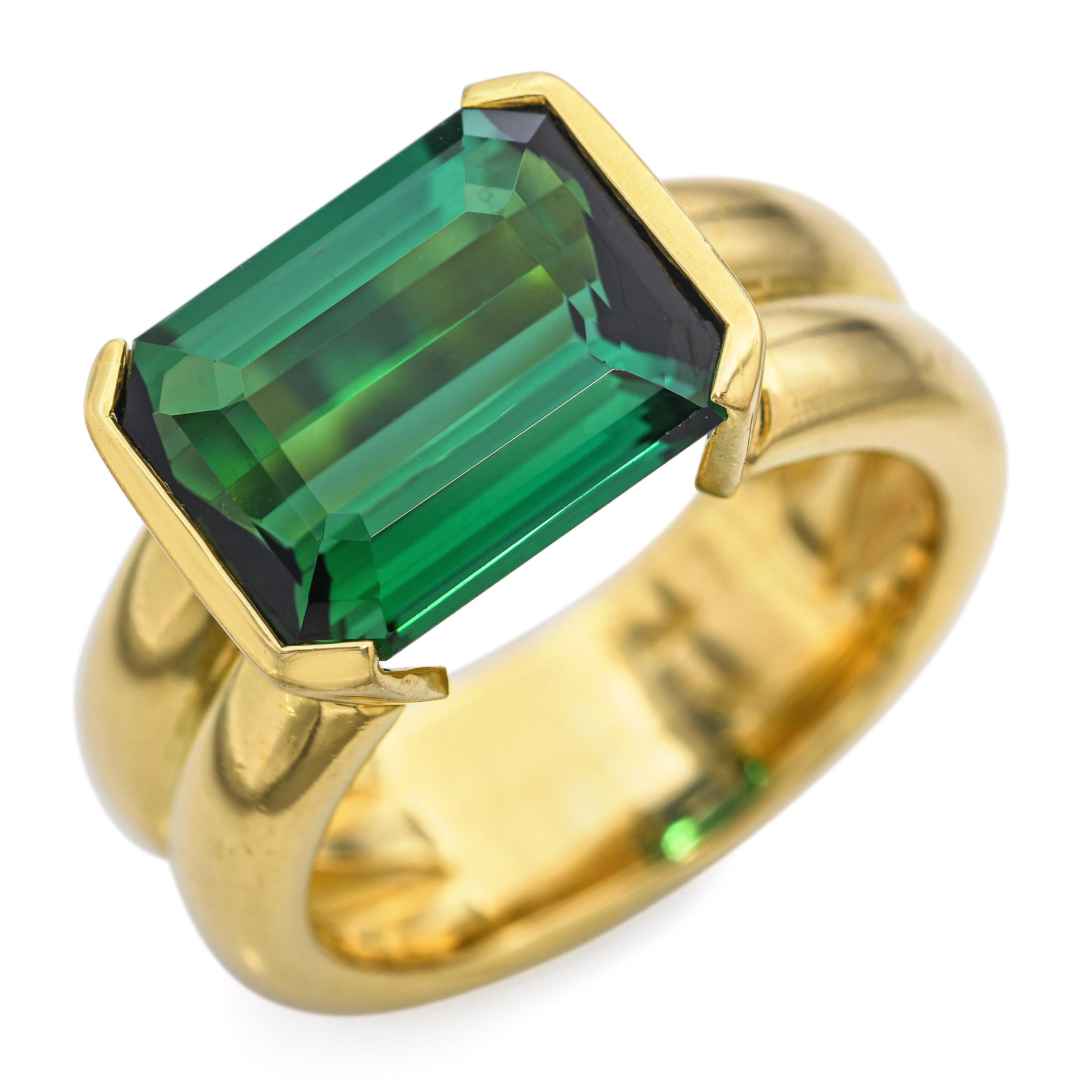 H. Stern 18k Yellow Gold 6ct Green Tourmaline Statement Ring