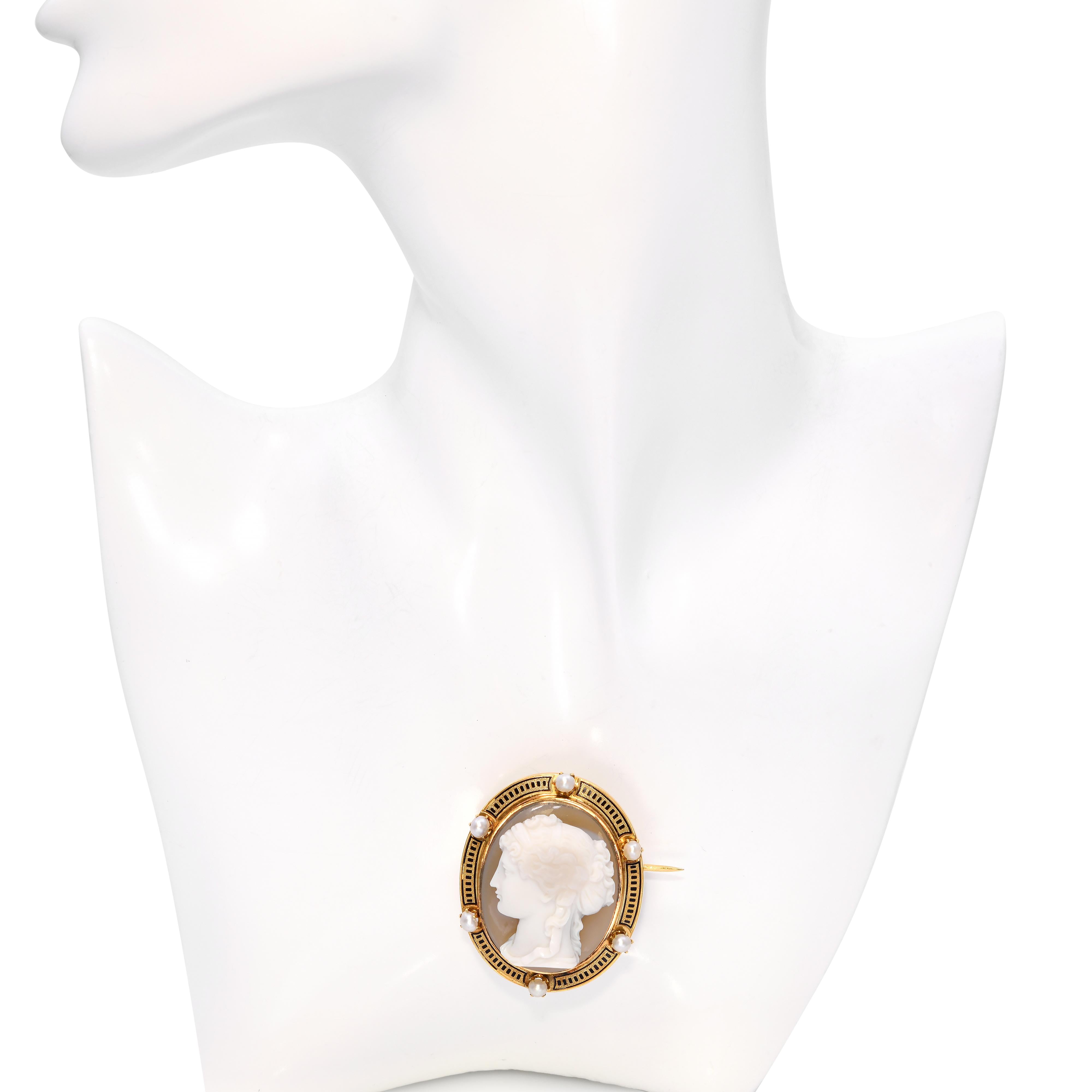 Antique Victorian 18k Yellow Gold Agate Cameo Pearl Framed Brooch