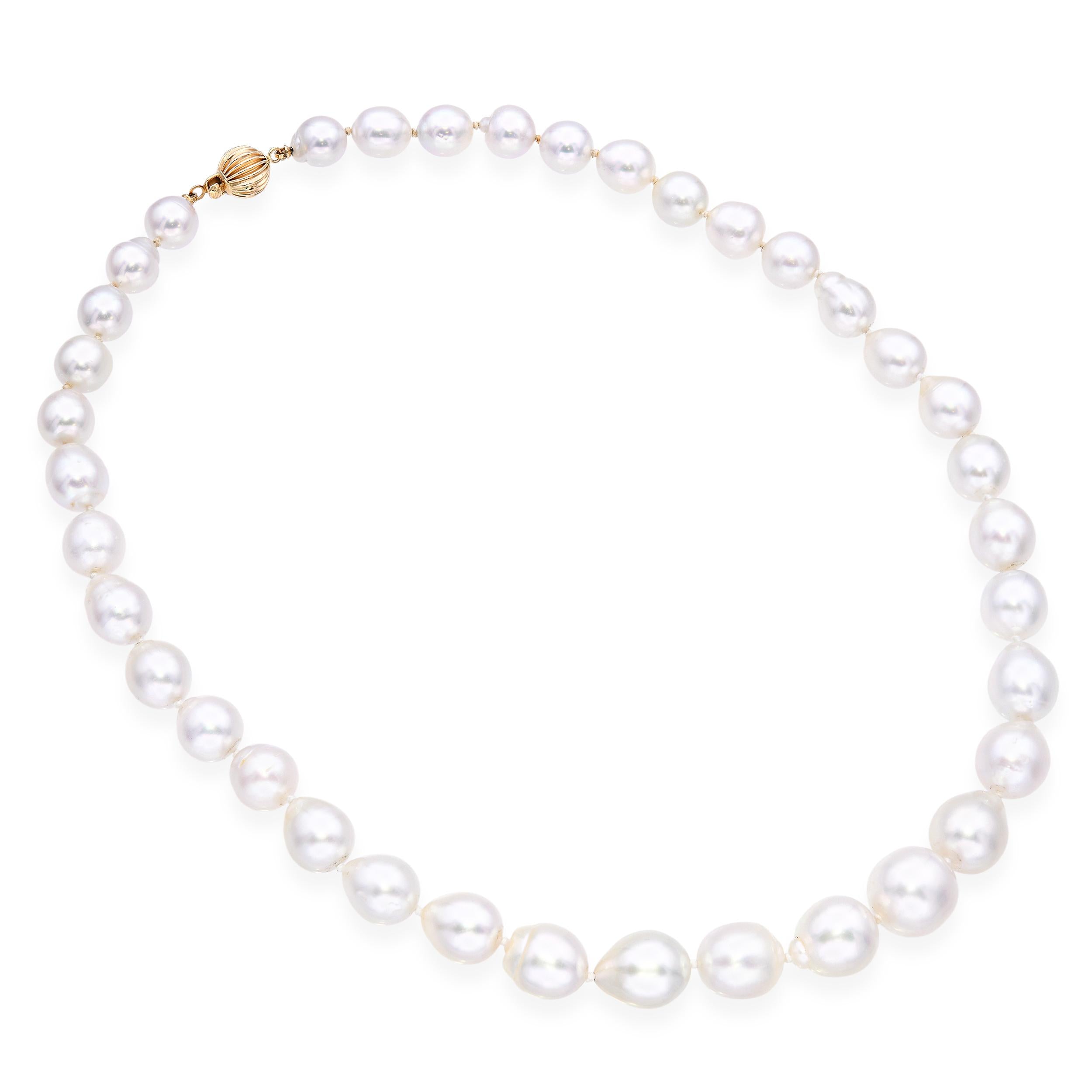 Vintage 14k Yellow Gold Graduating South Sea Pearl Strand