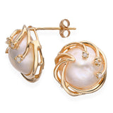 Vintage 14k Yellow Gold Mabe Pearl Stud Earrings