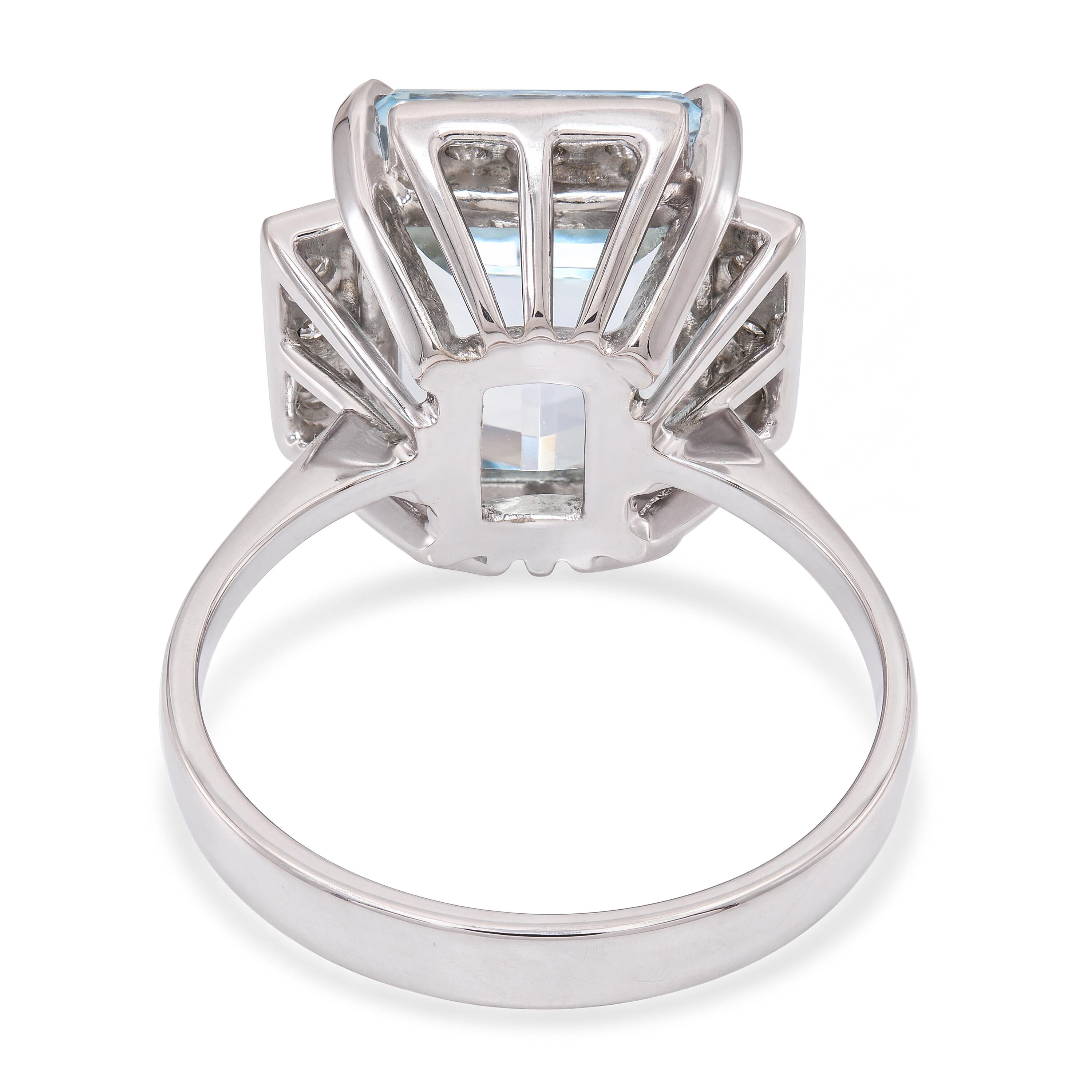 Vintage 18k White Gold Aquamarine and Diamond Cocktail Ring