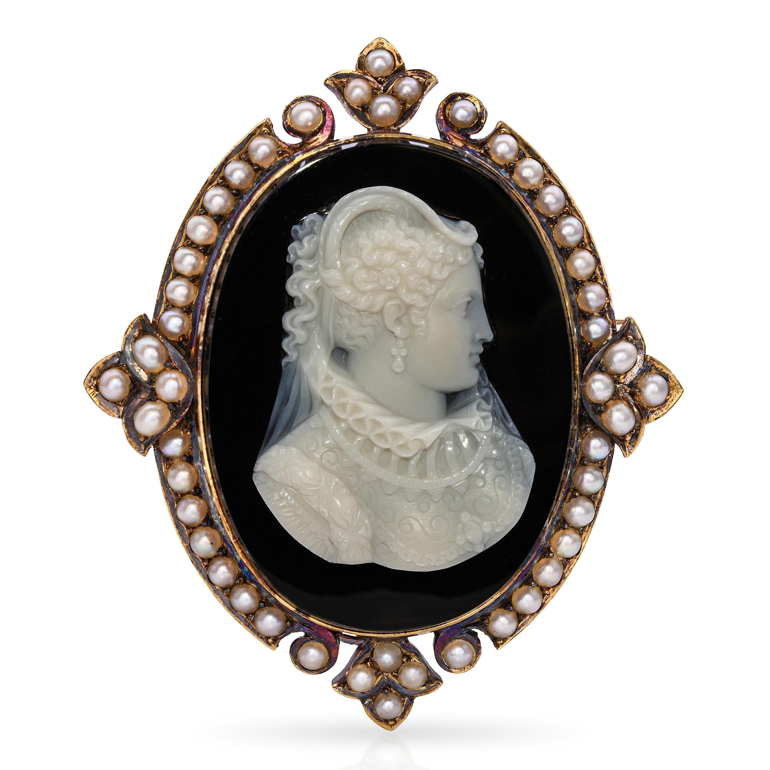 Antique 20K Yellow Gold Mary Stuart Hardstone Cameo Brooch with Seed Pearls