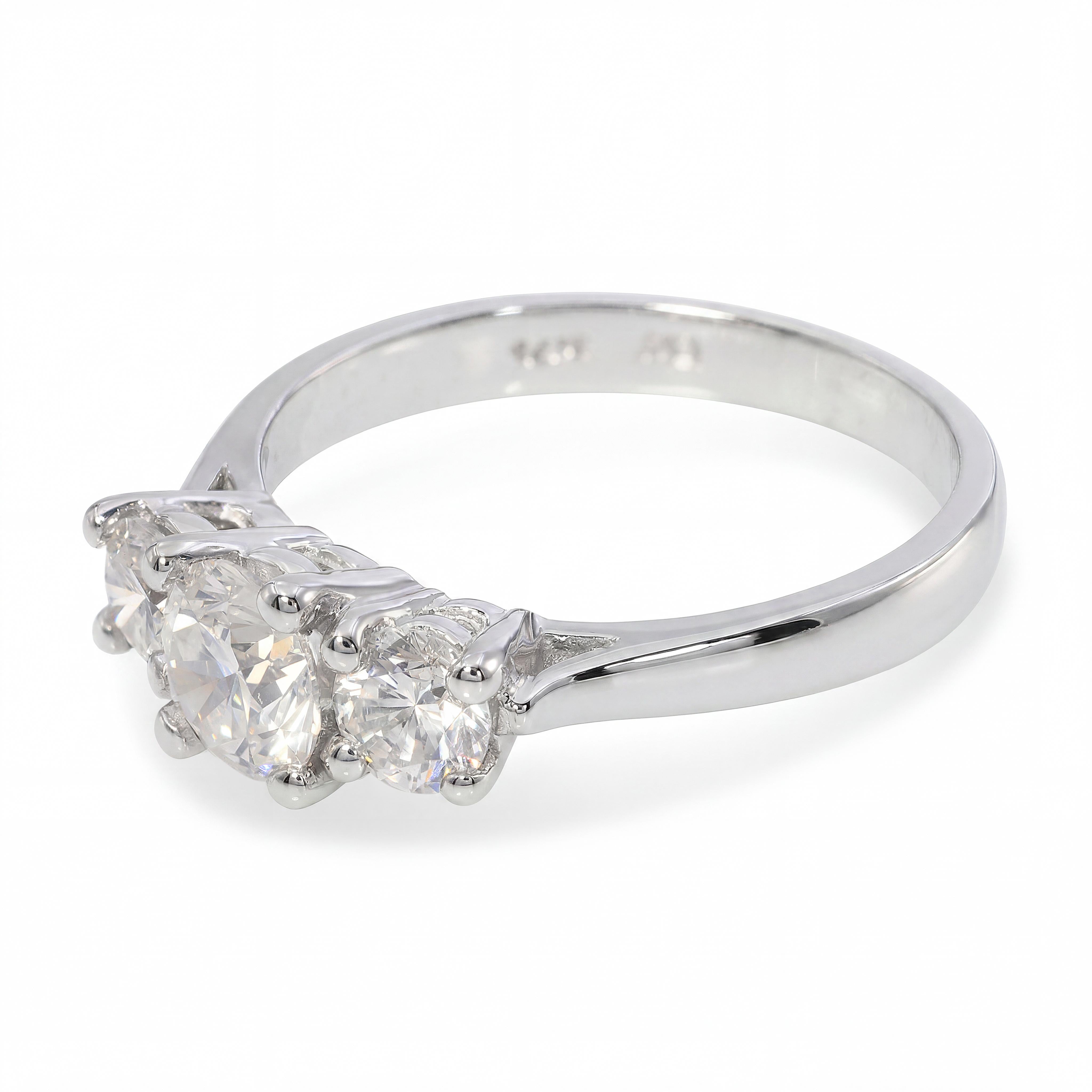 14k White Gold 1.0ctw Diamond Three Stone Engagement Ring