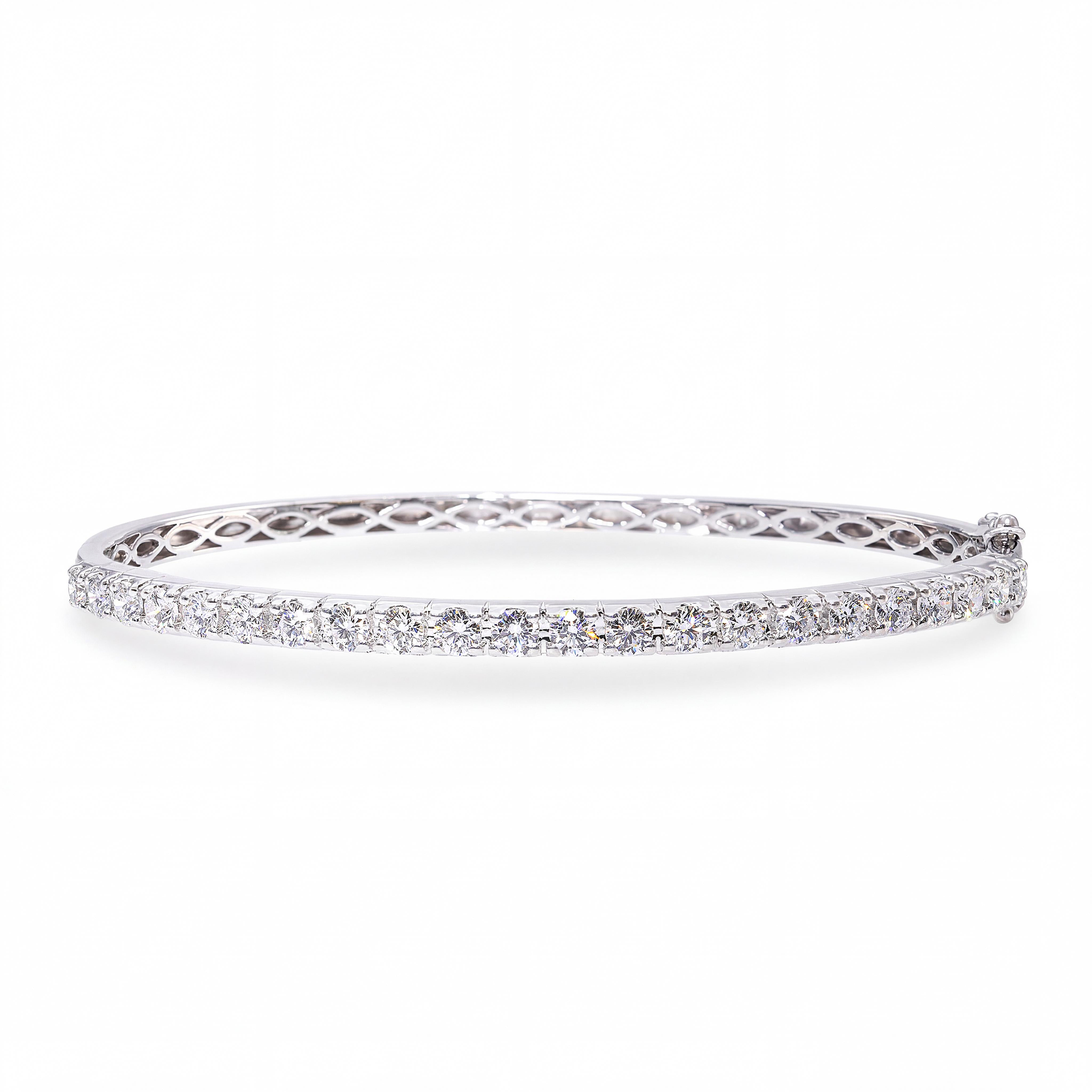 Vintage 18k White Gold 1.76tcw Diamond Hinged Bangle Bracelet