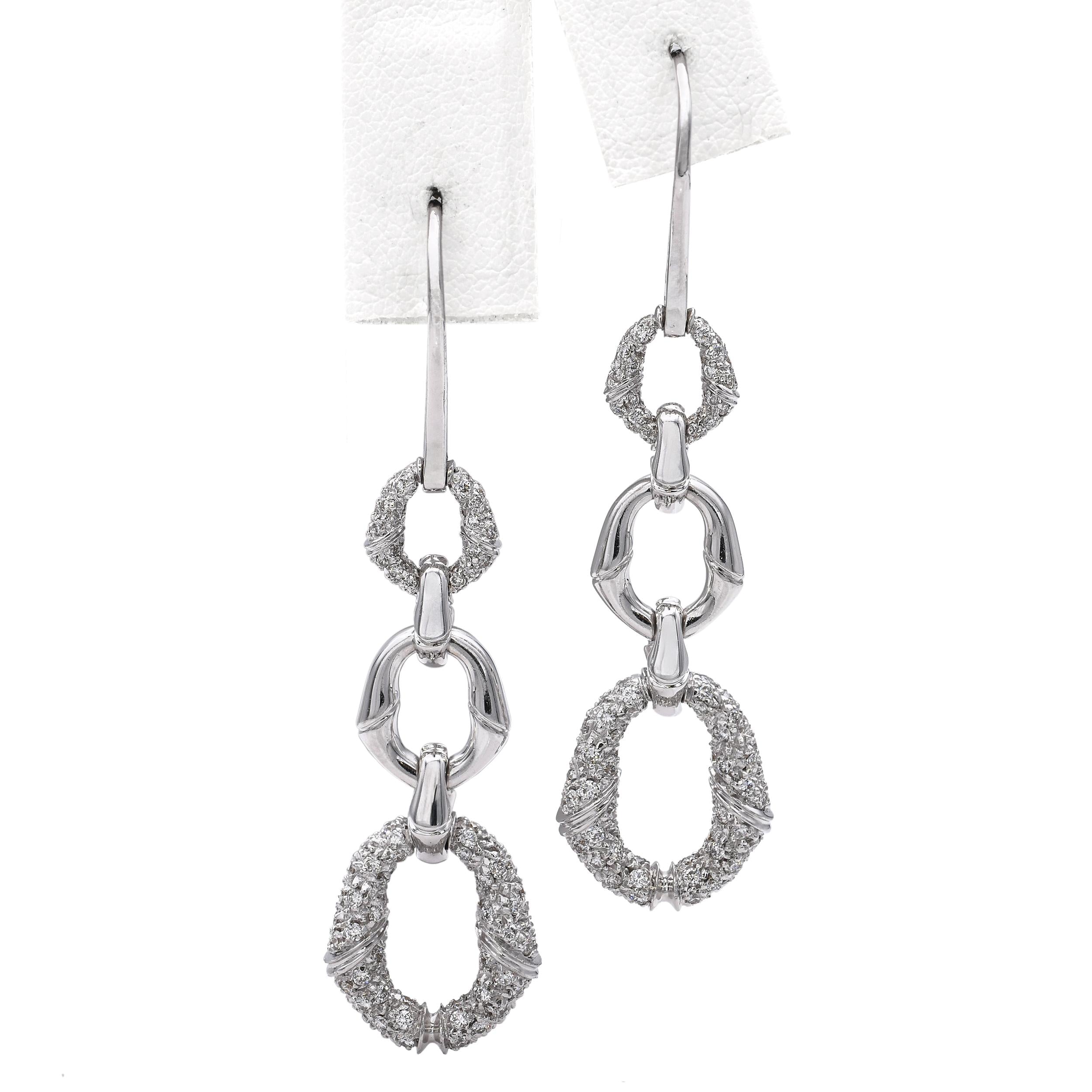 Gucci 18k White Gold Diamond Interlocking Circle Earrings and Necklace Set