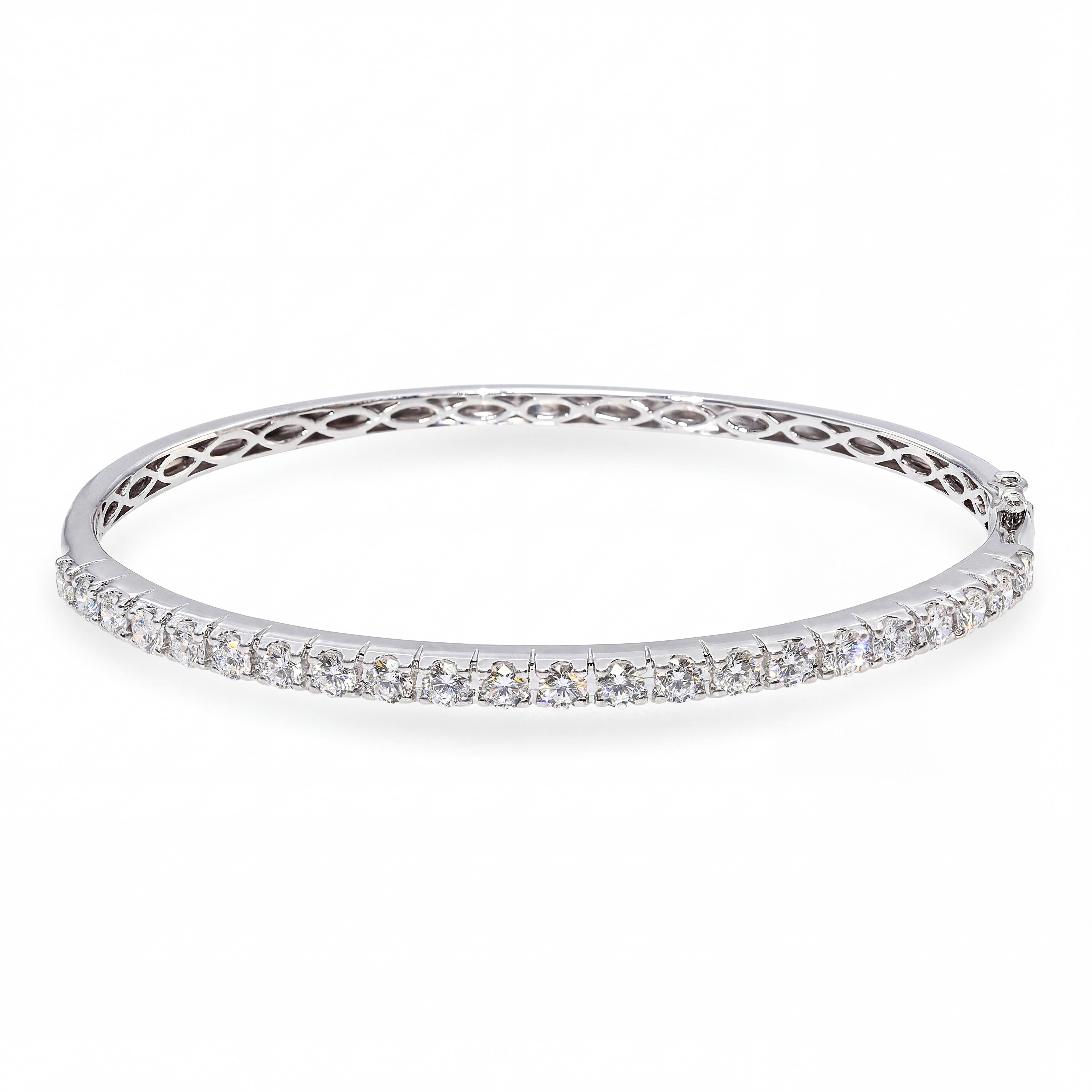 Vintage 18k White Gold 1.76tcw Diamond Hinged Bangle Bracelet