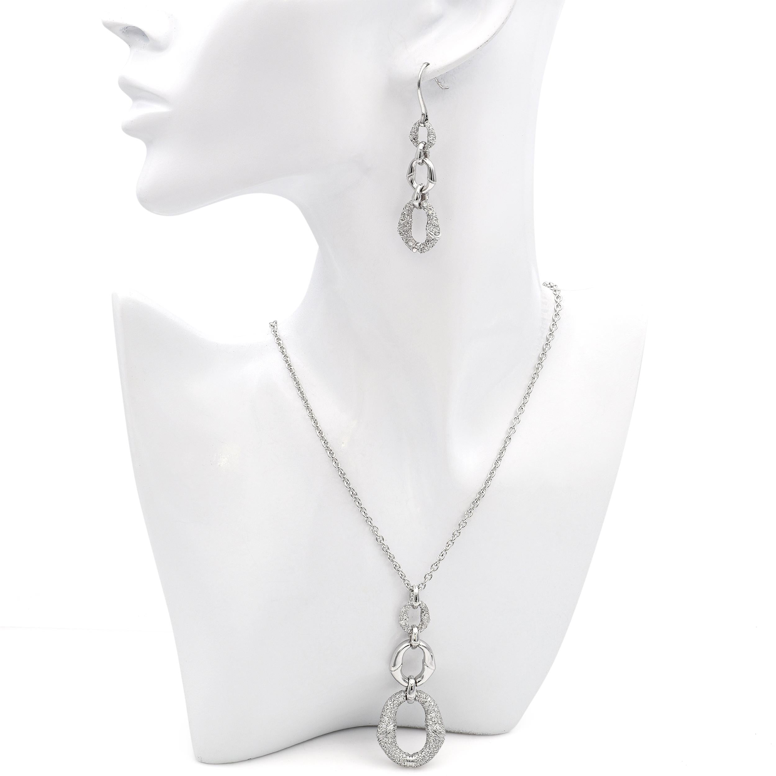 Gucci 18k White Gold Diamond Interlocking Circle Earrings and Necklace Set