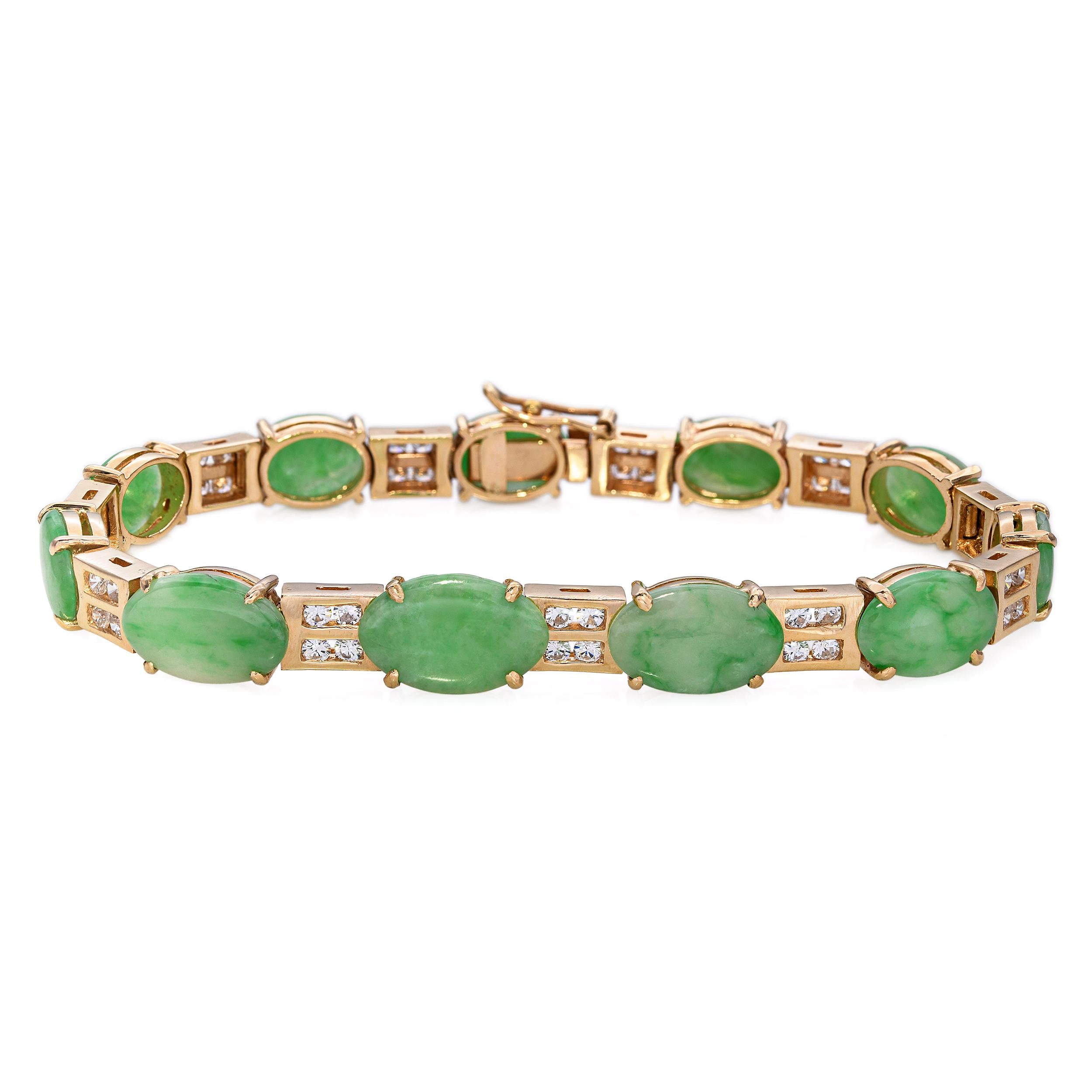 Vintage 14k Yellow Gold 8.80tcw Green Jade and Diamond Link Bracelet
