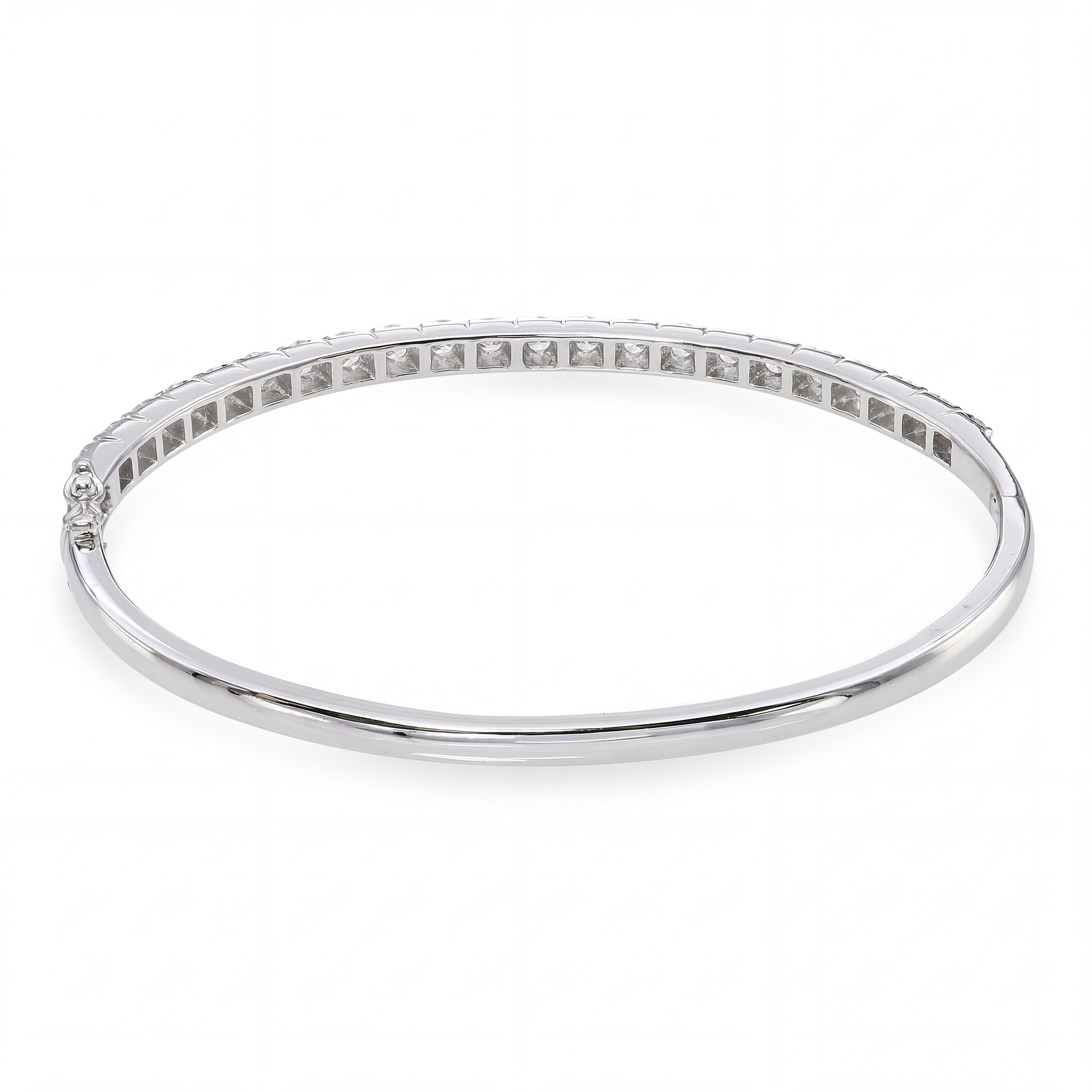 Vintage 18k White Gold 1.76tcw Diamond Hinged Bangle Bracelet