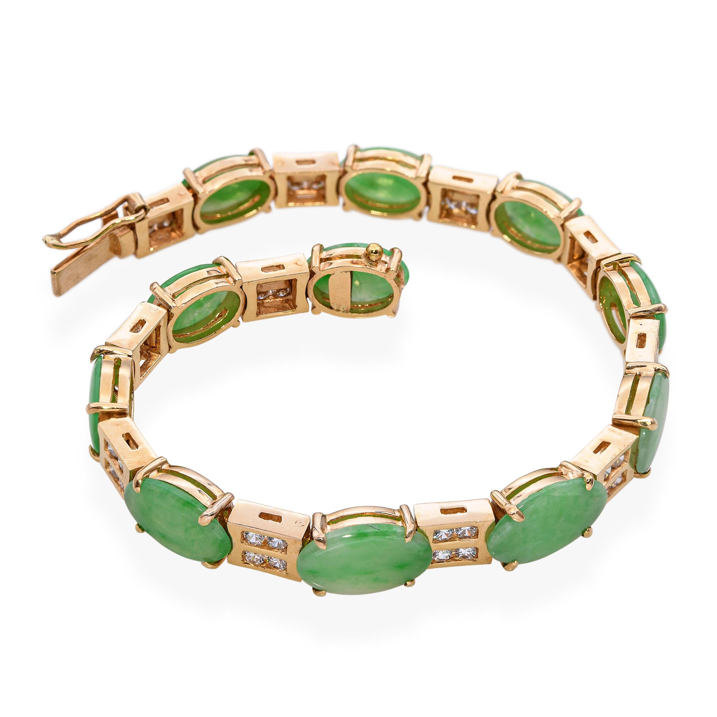 Vintage 14k Yellow Gold 8.80tcw Green Jade and Diamond Link Bracelet