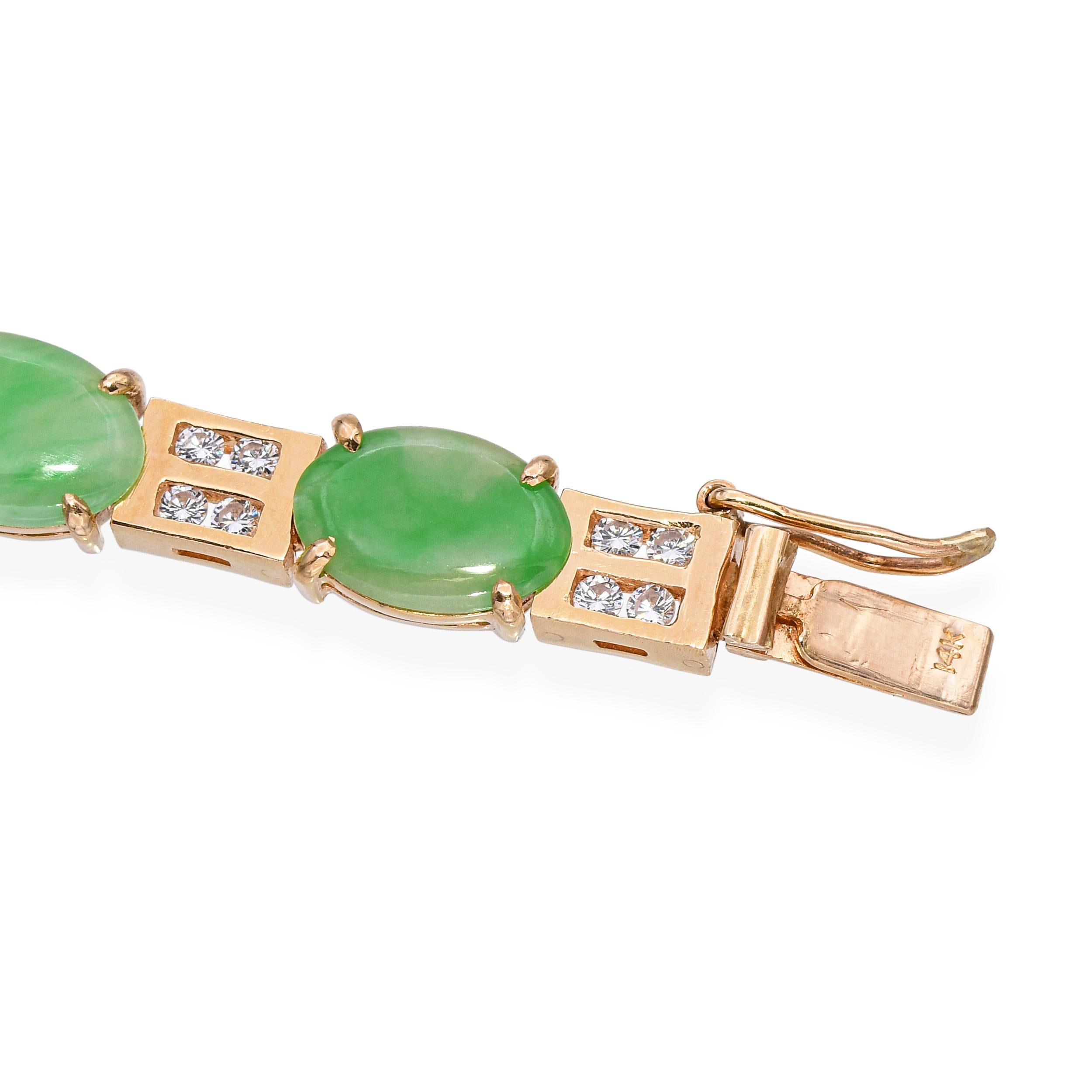 Vintage 14k Yellow Gold 8.80tcw Green Jade and Diamond Link Bracelet