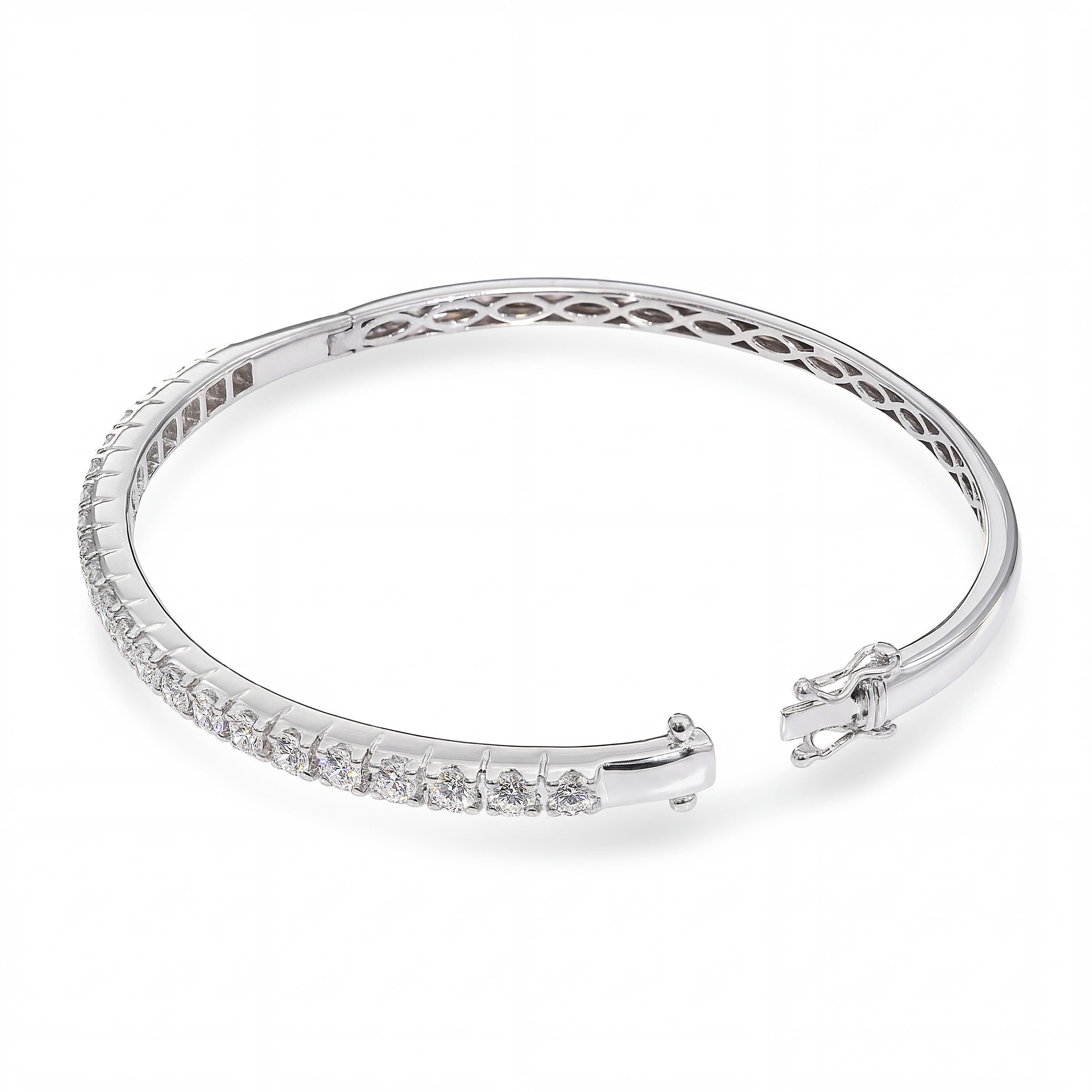 Vintage 18k White Gold 1.76tcw Diamond Hinged Bangle Bracelet
